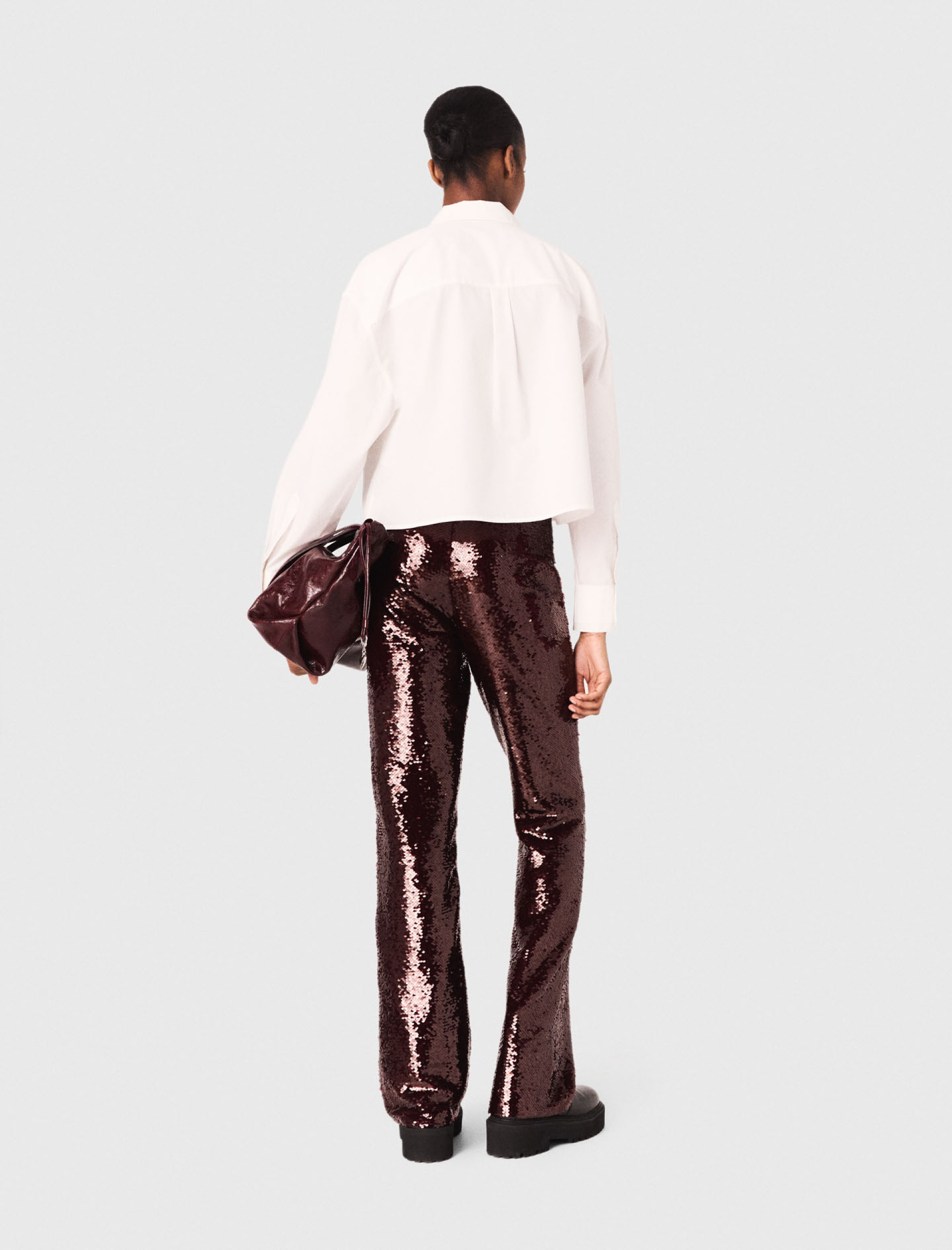 Женская рубашка с деталями из страз