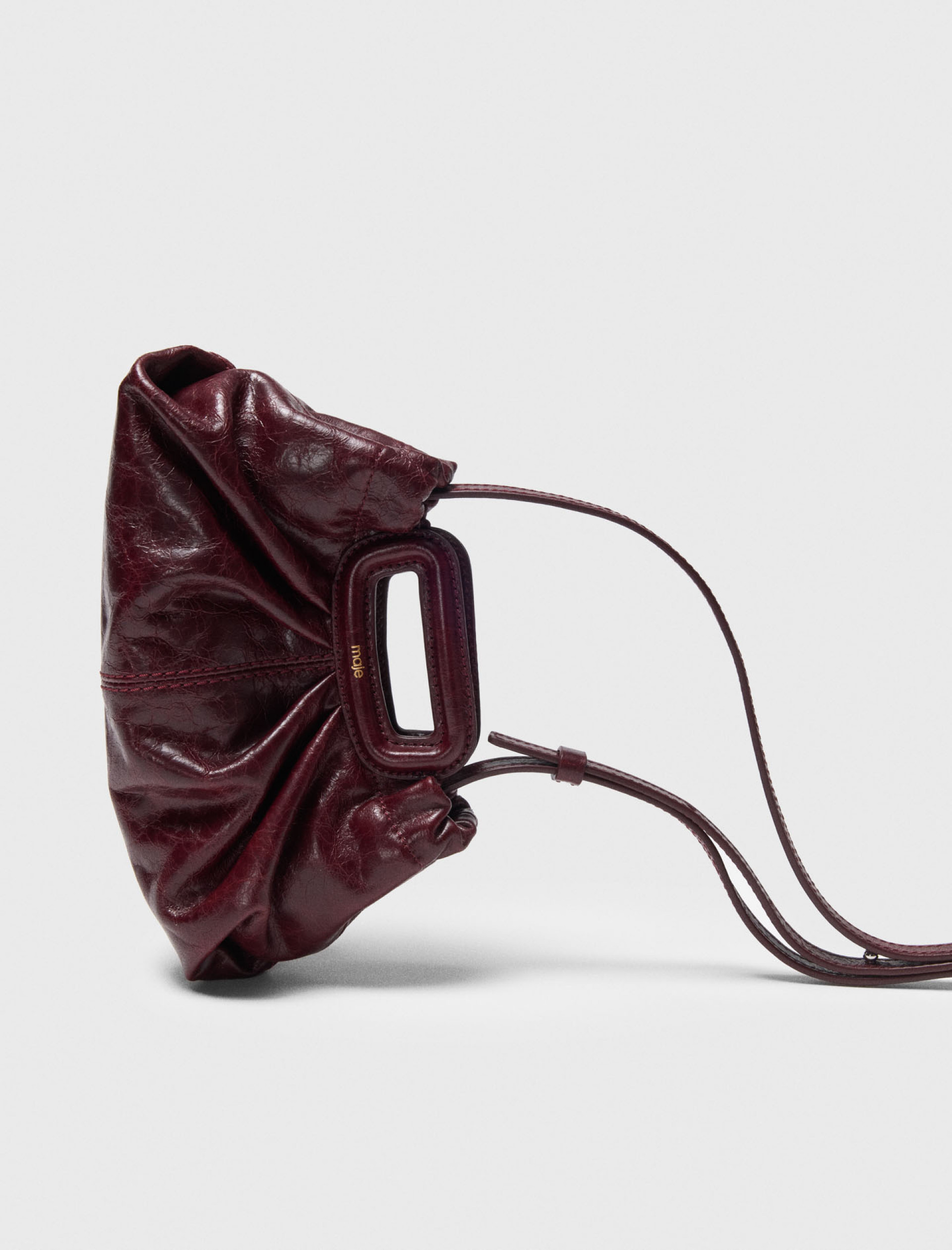 Женский бордовый мини-клатч из потертой кожи