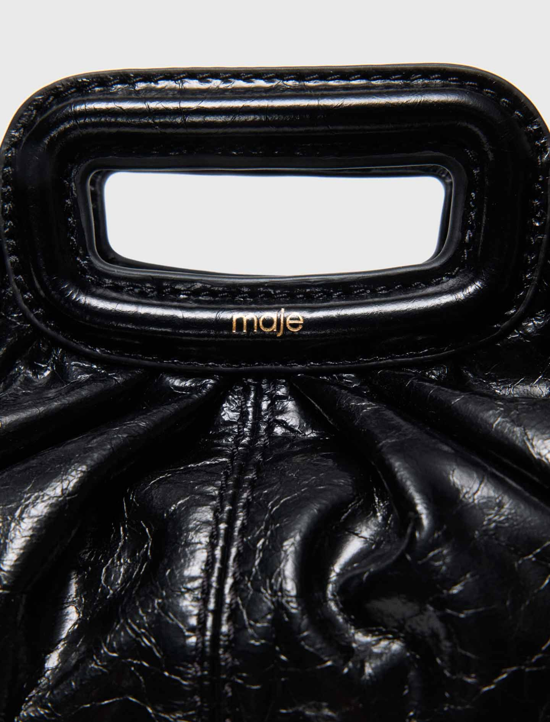 Женский черный мини-клатч из потертой кожи Женский черный мини-клатч из потертой кожи