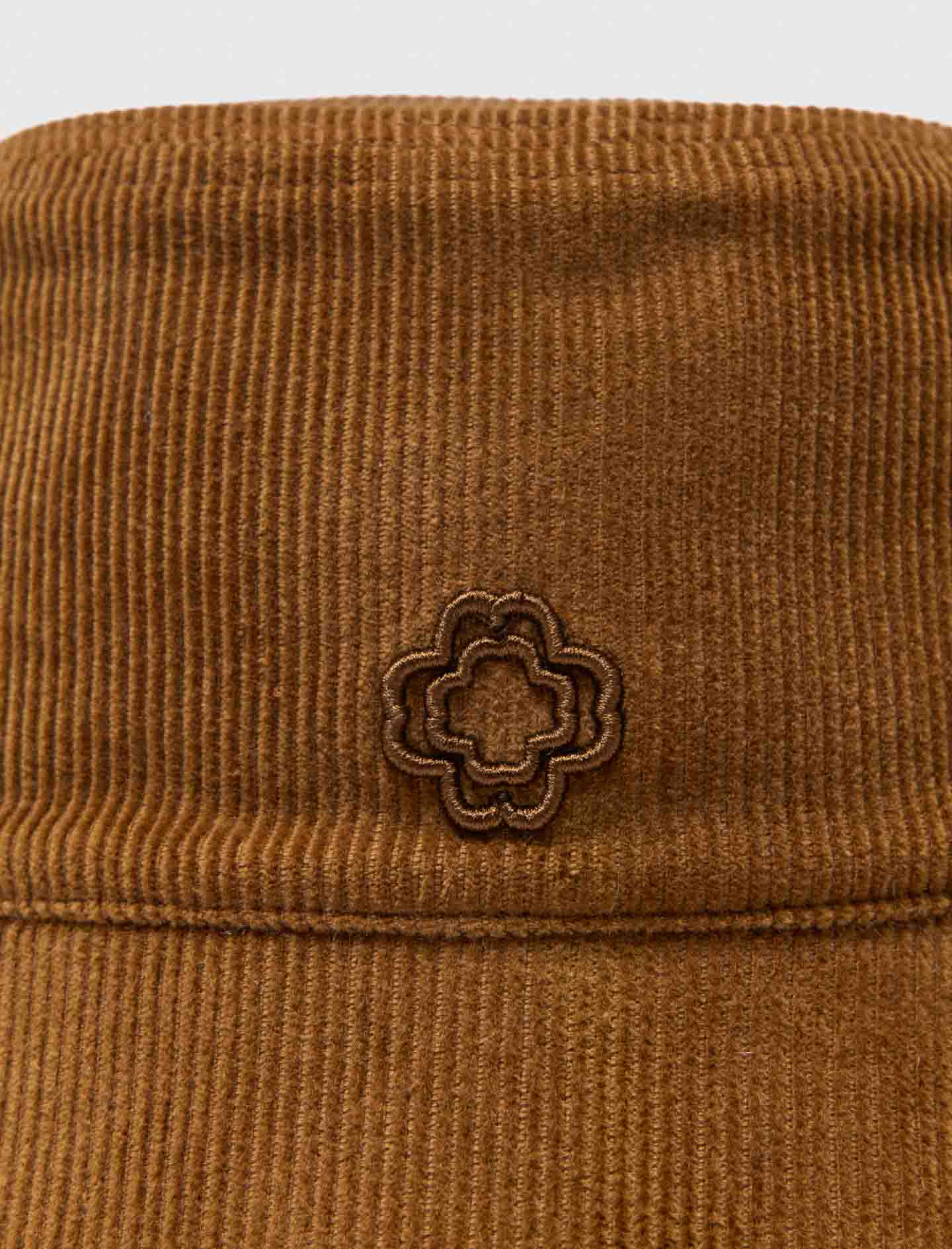 Женская коричневая вельветовая панама