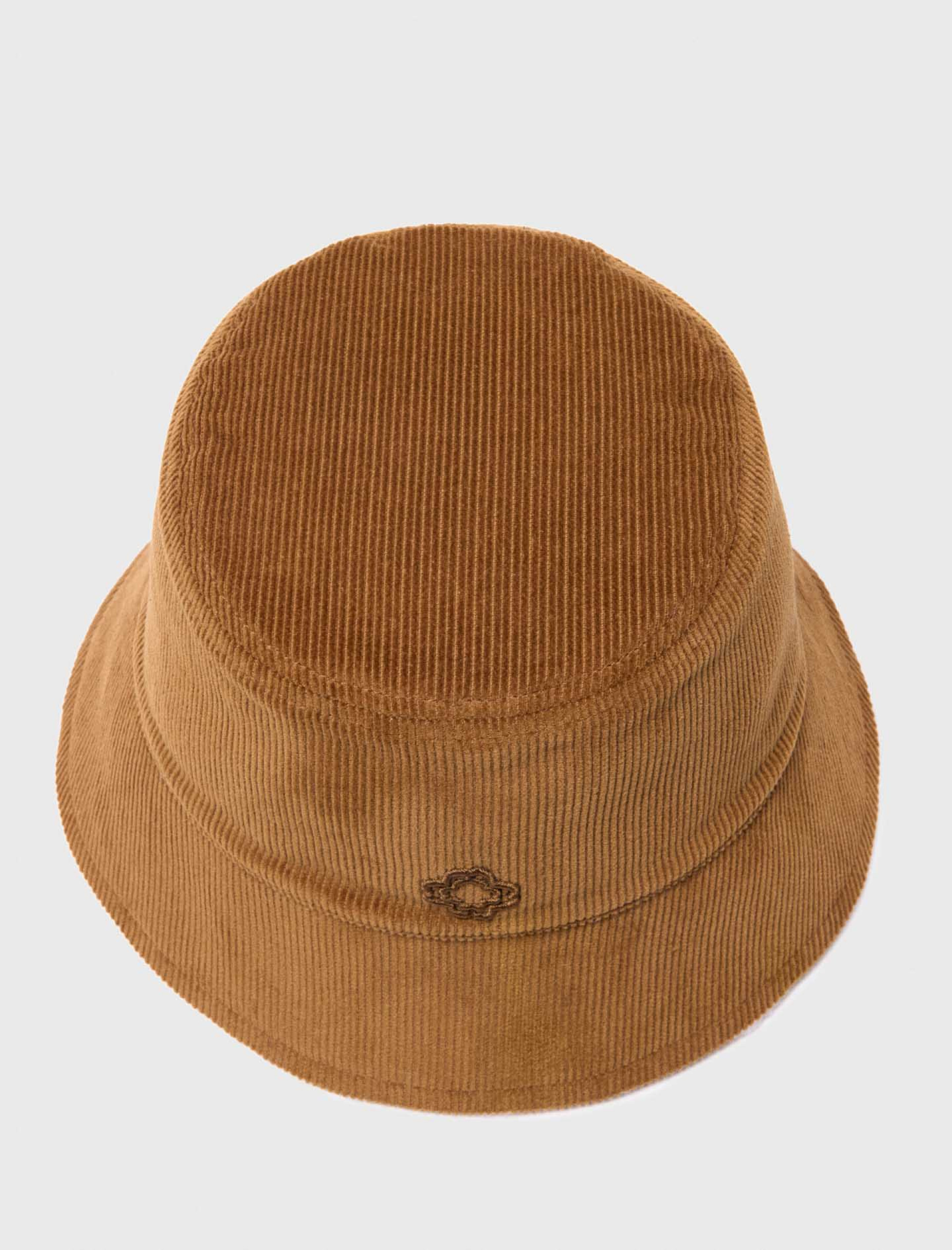 Женская коричневая вельветовая панама