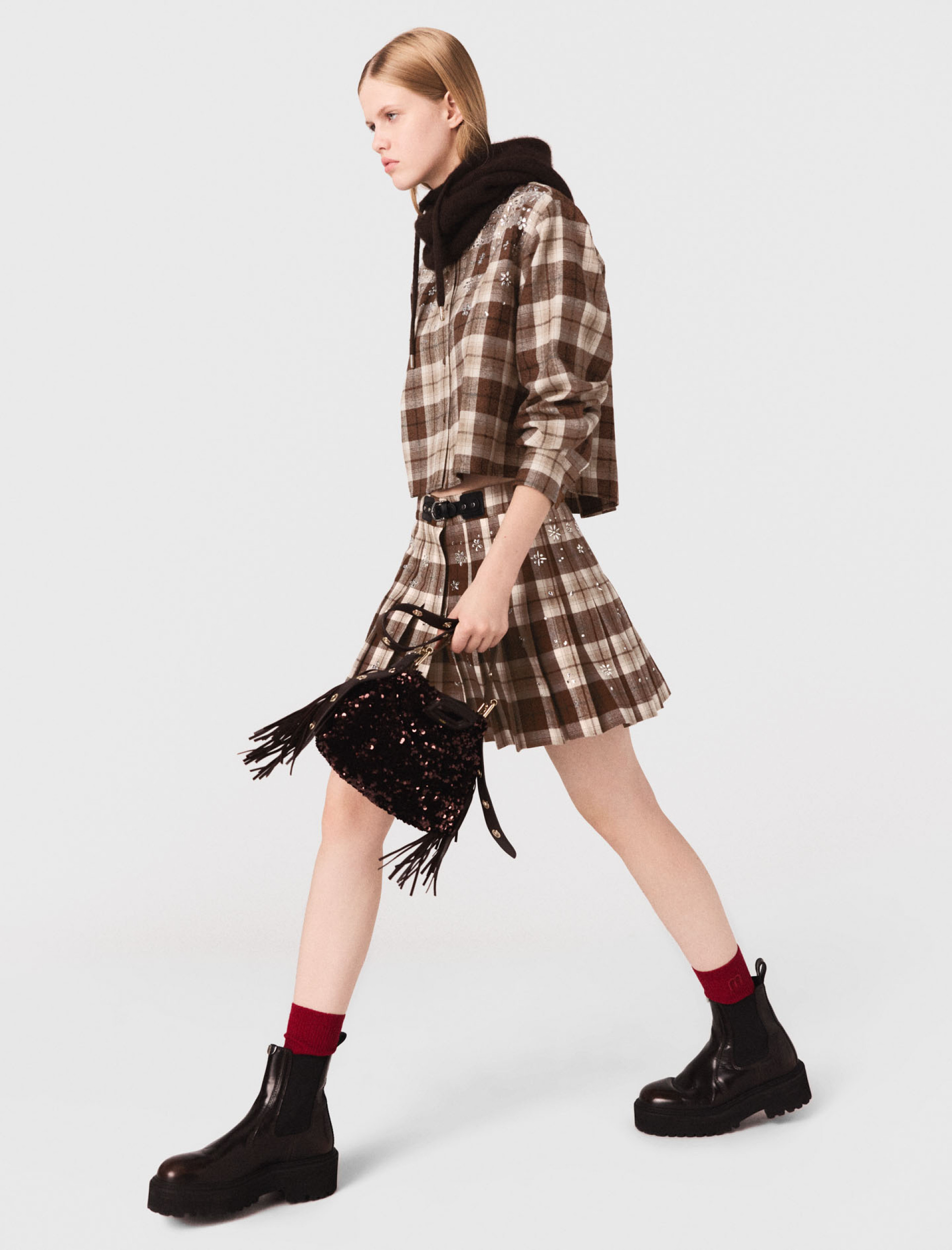 Женская рубашка в клетку со стразами