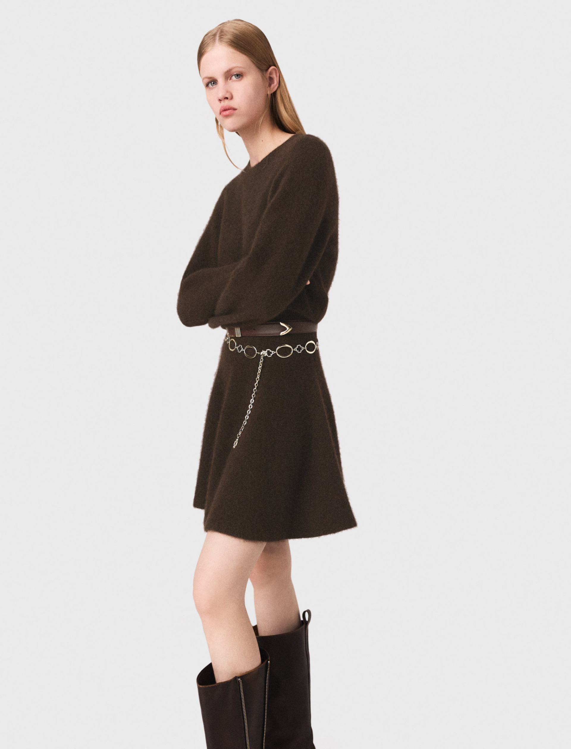 Жіноча коричнева вовняна сукня