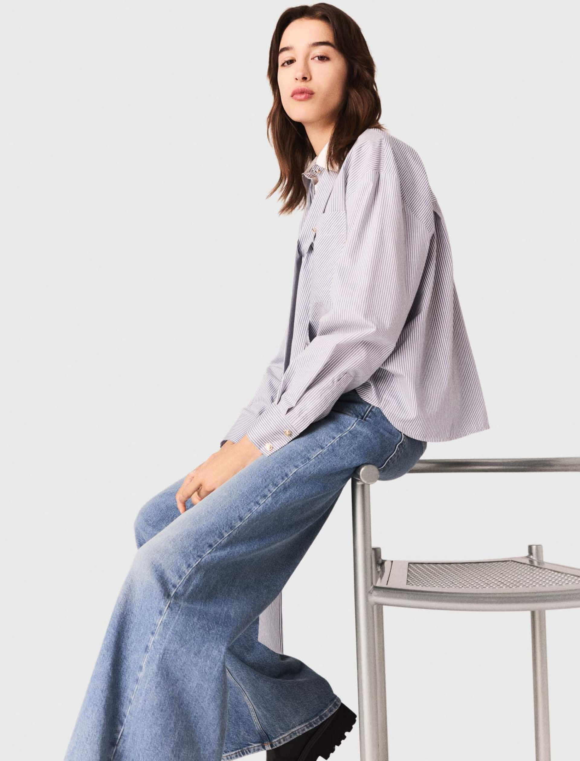 Женская полосатая рубашка с бантом