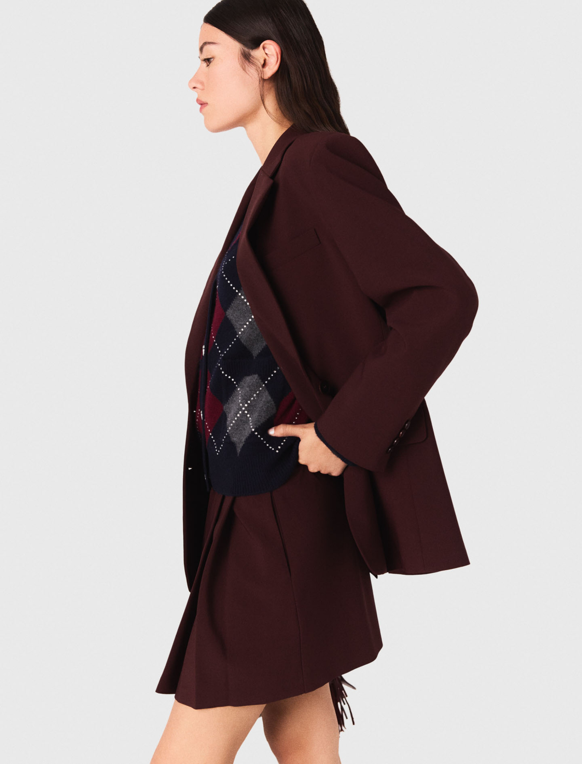 Жіночий бордовий жакет з поясом