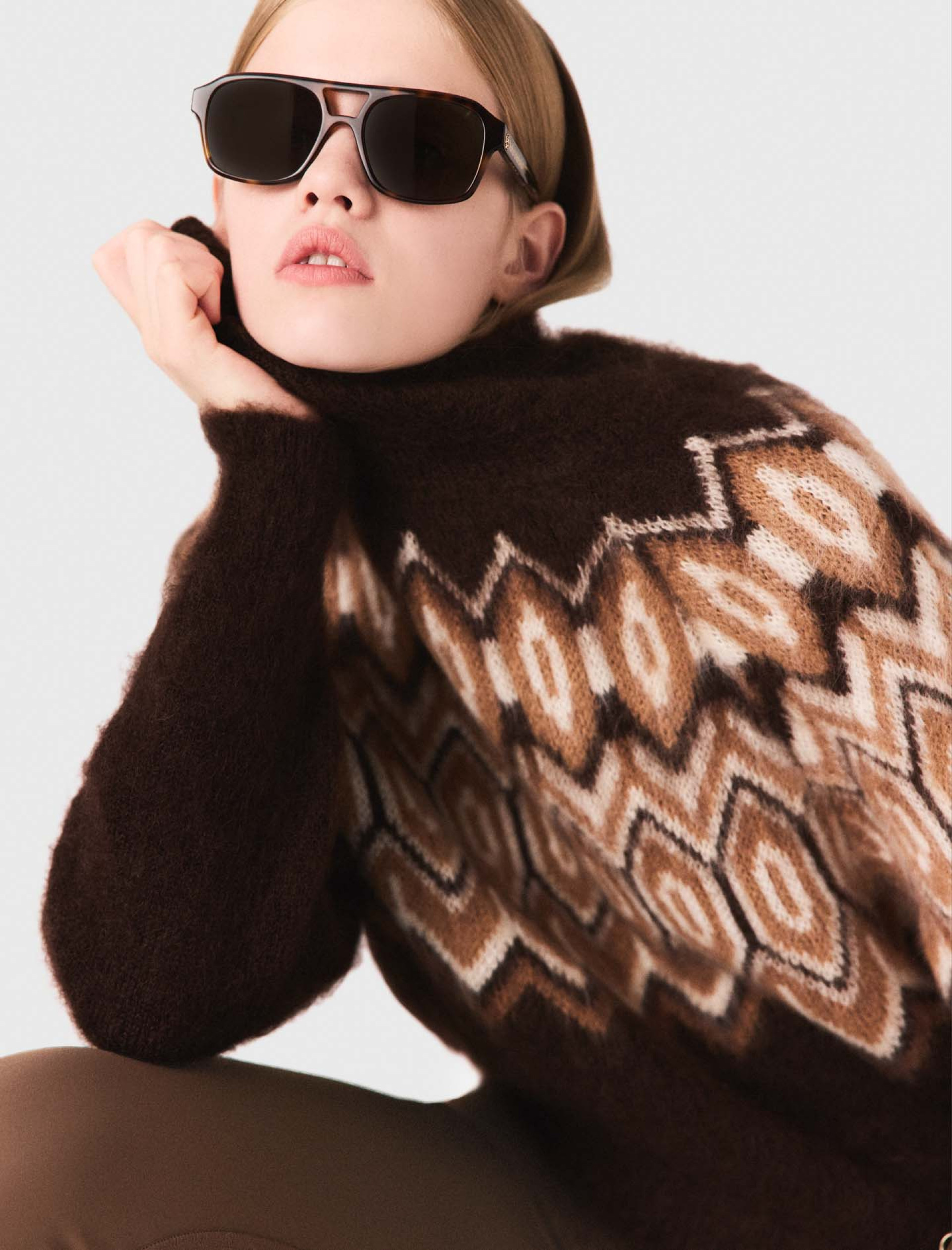 Женский свитер с высоким воротником в стиле Фэр-Айл