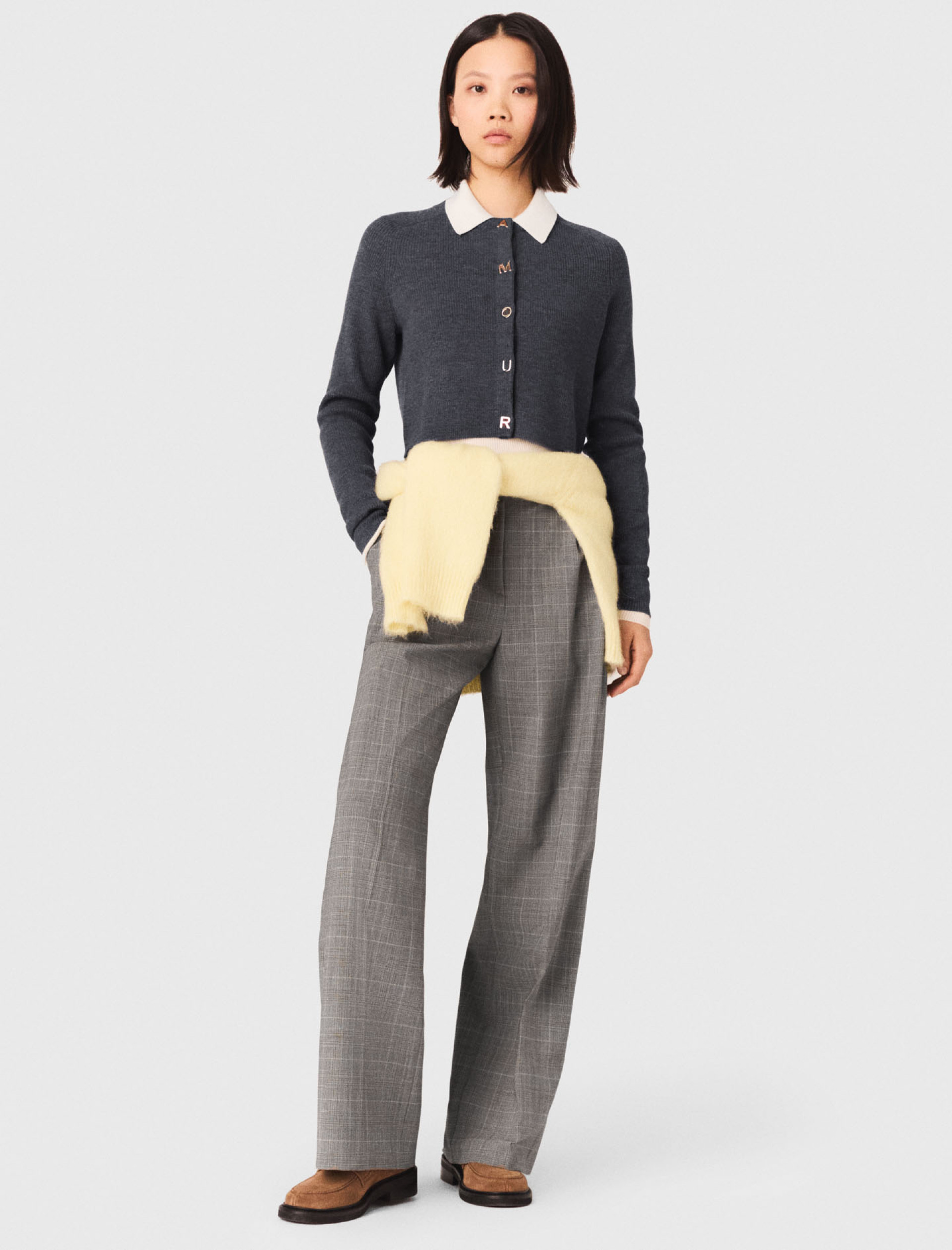 Женский кардиган в рубчик с круглым вырезом Женский кардиган в рубчик с круглым вырезом