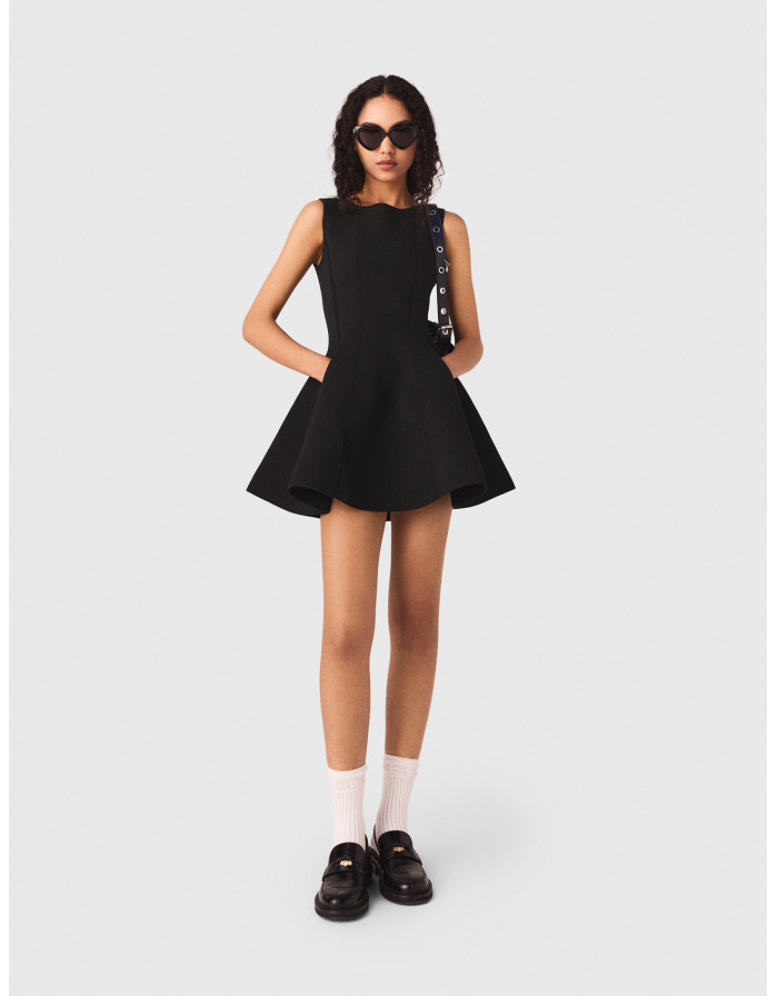 Жіноча чорна сукня з бантиками, прикрашеними стразами