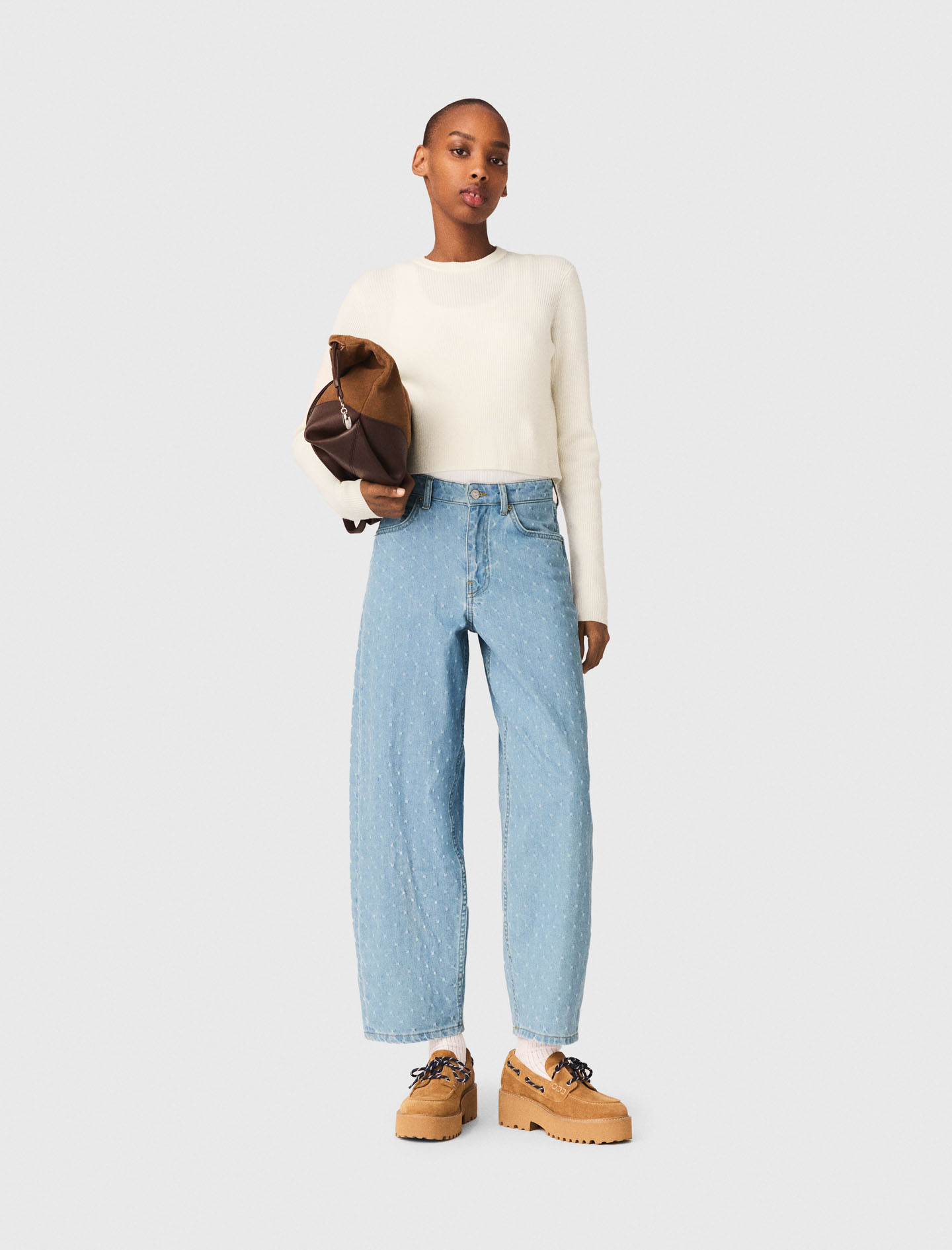 Жіночий молочний джемпер