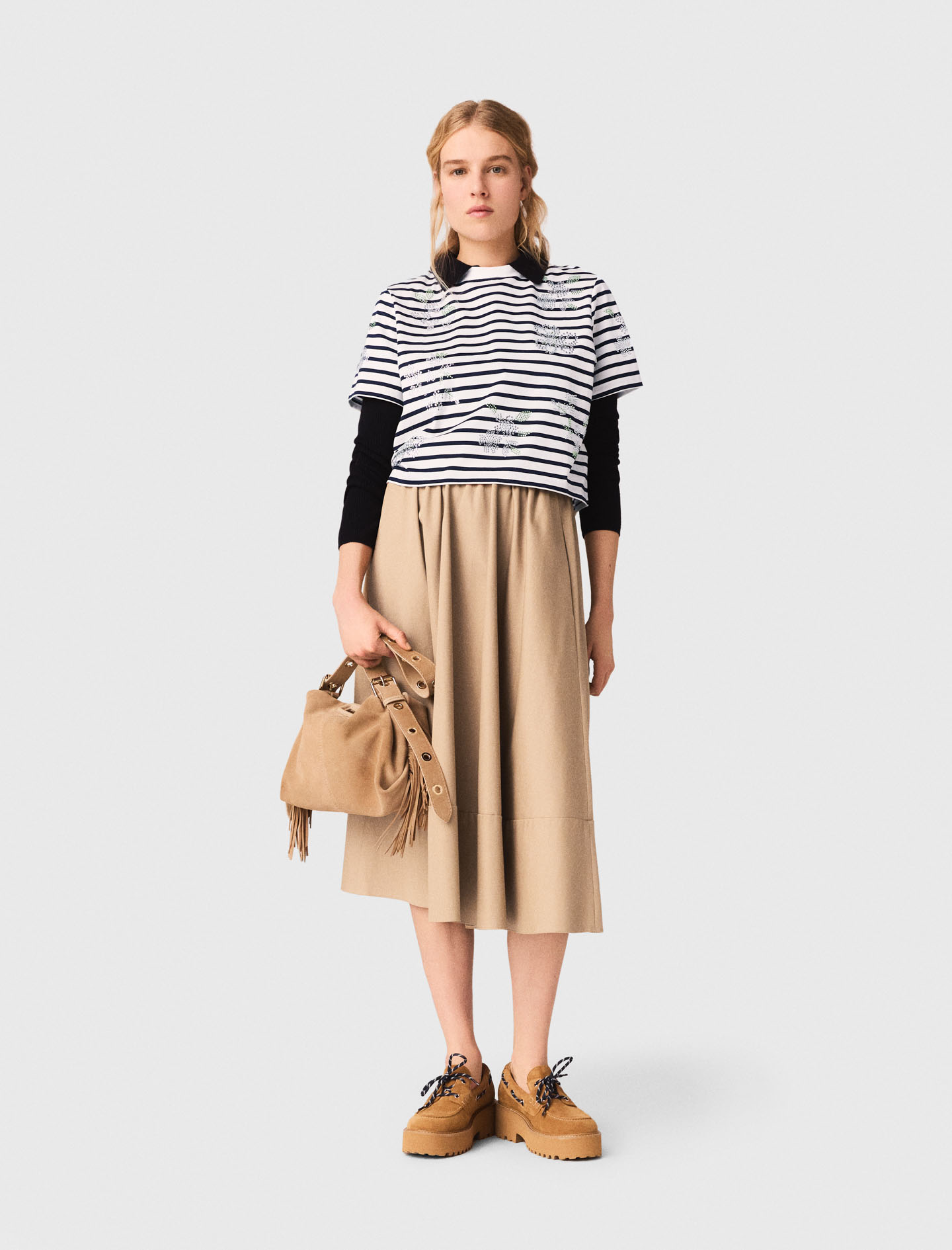 Жіноча смугаста футболка зі стразами