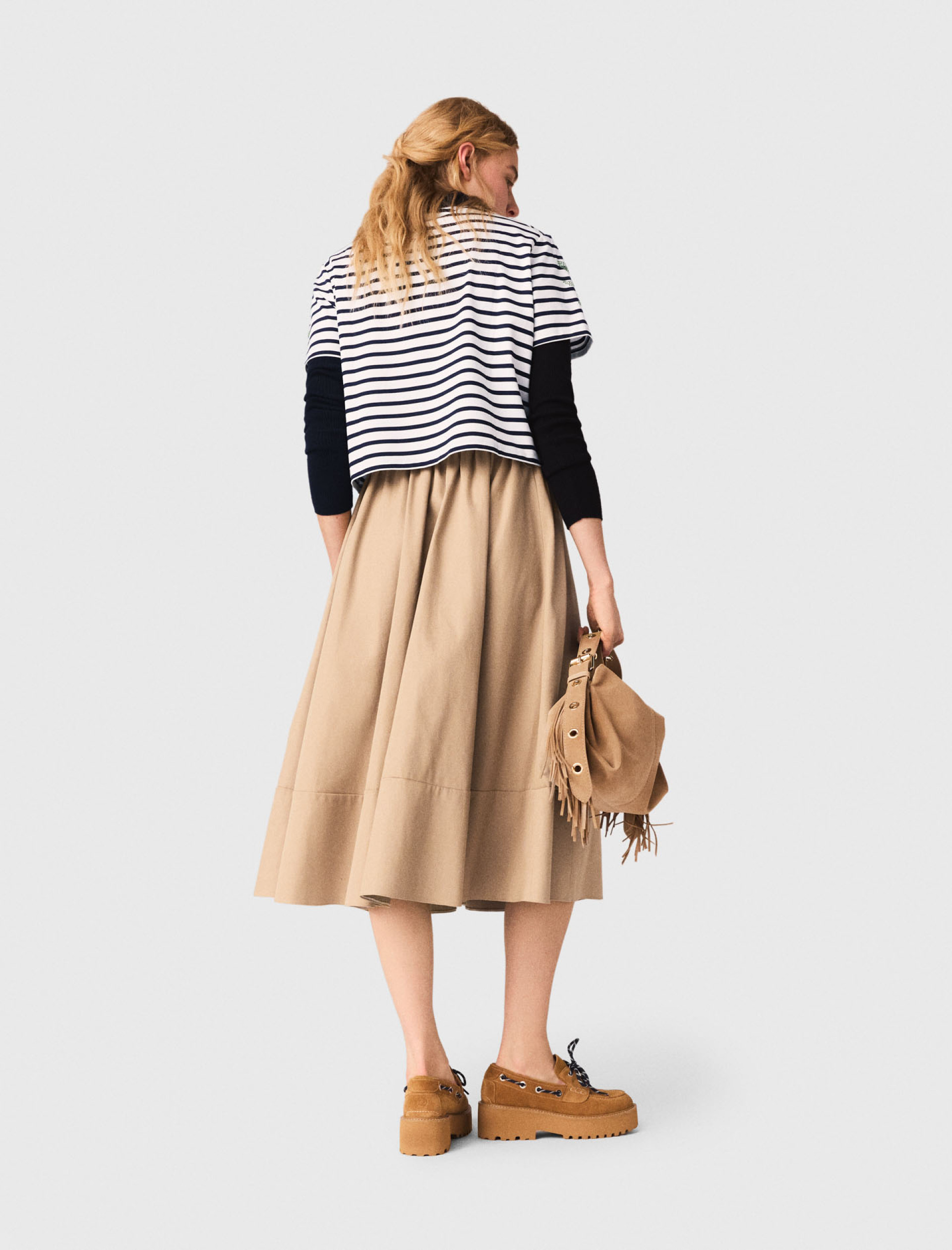 Жіноча смугаста футболка зі стразами Жіноча смугаста футболка зі стразами