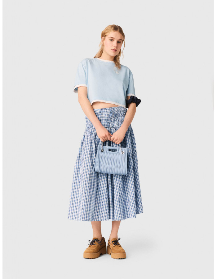 Жіноча блакитна футболка з контрастними вставками