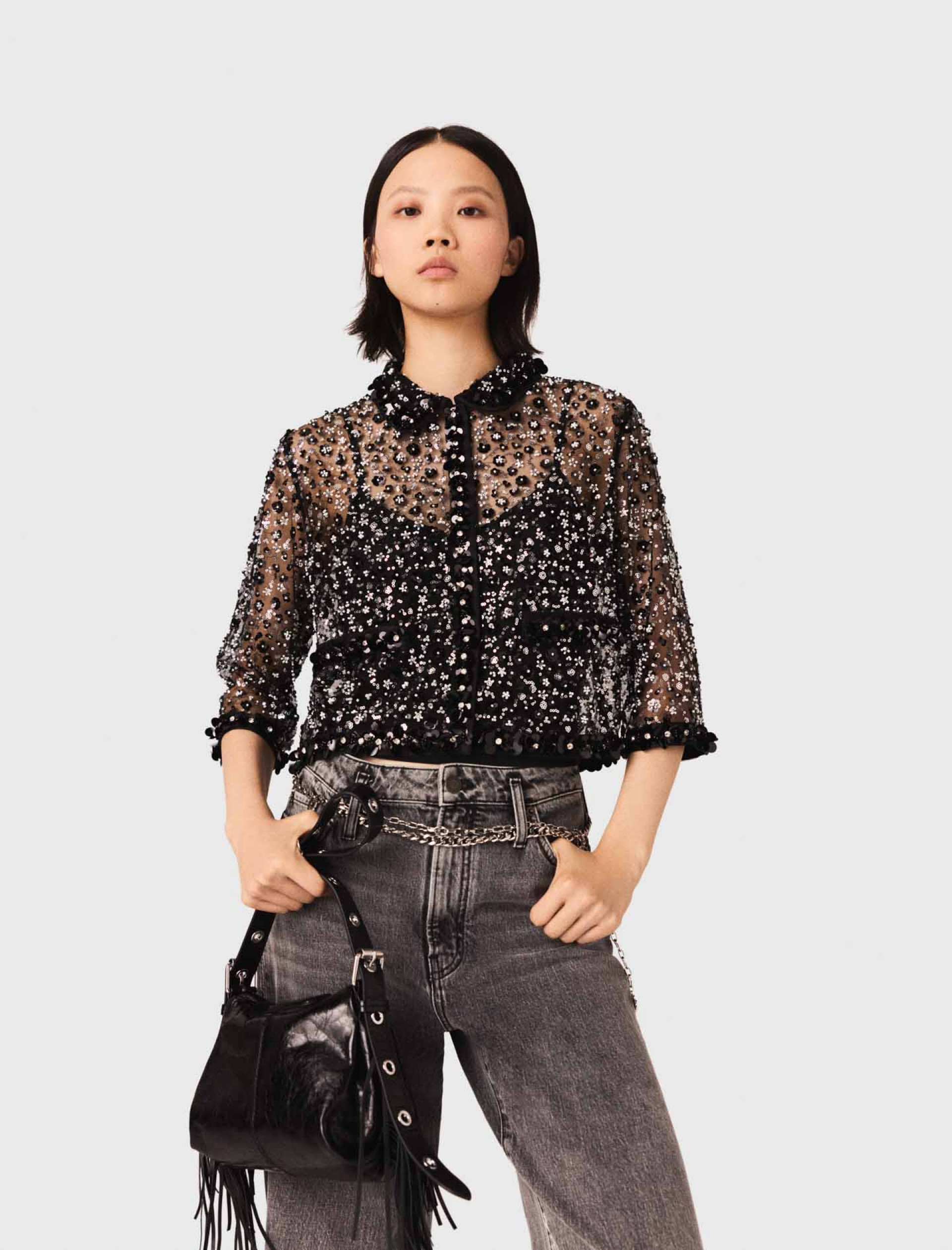 Женская блуза с цветочным узором Женская блуза с цветочным узором