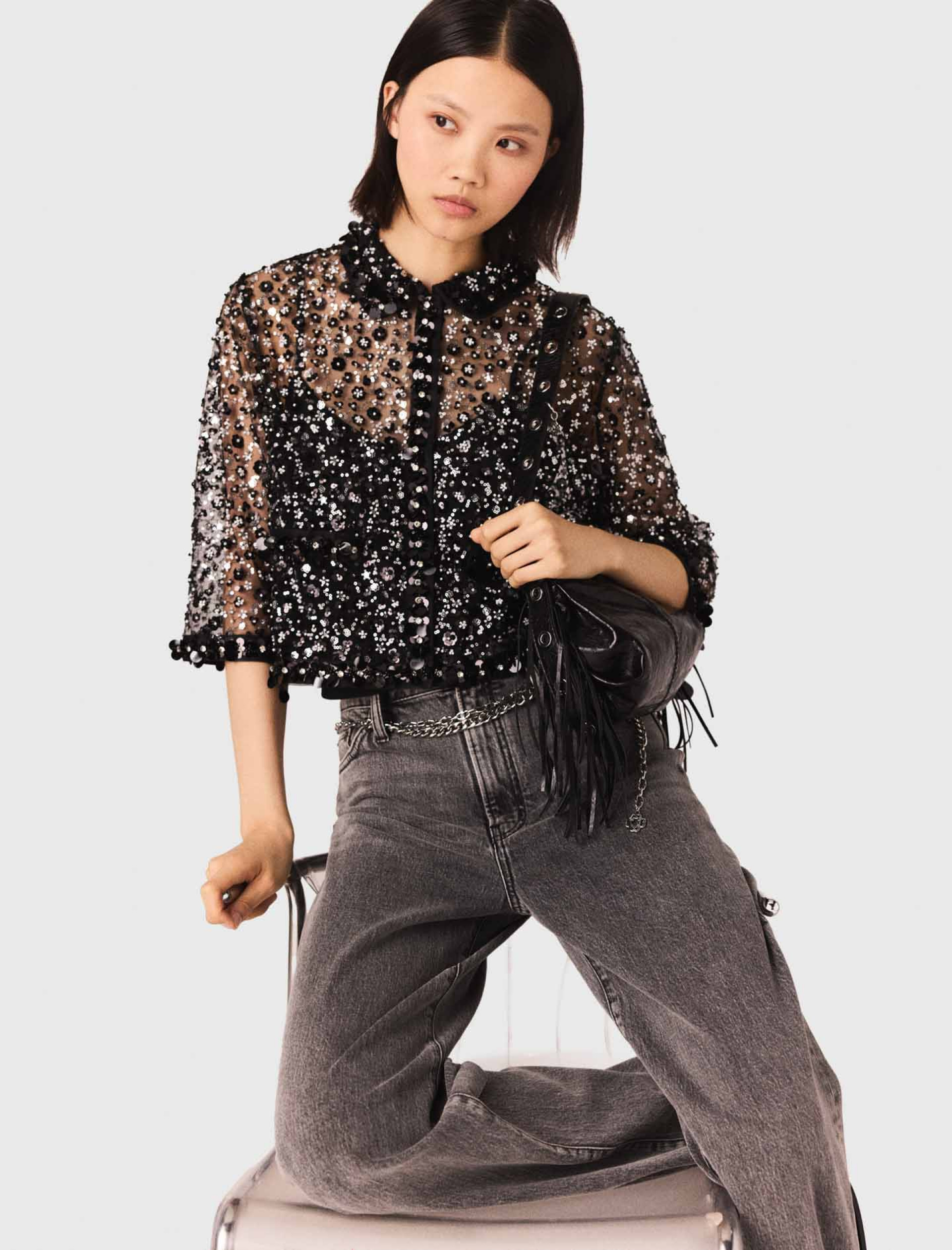 Женская блуза с цветочным узором Женская блуза с цветочным узором