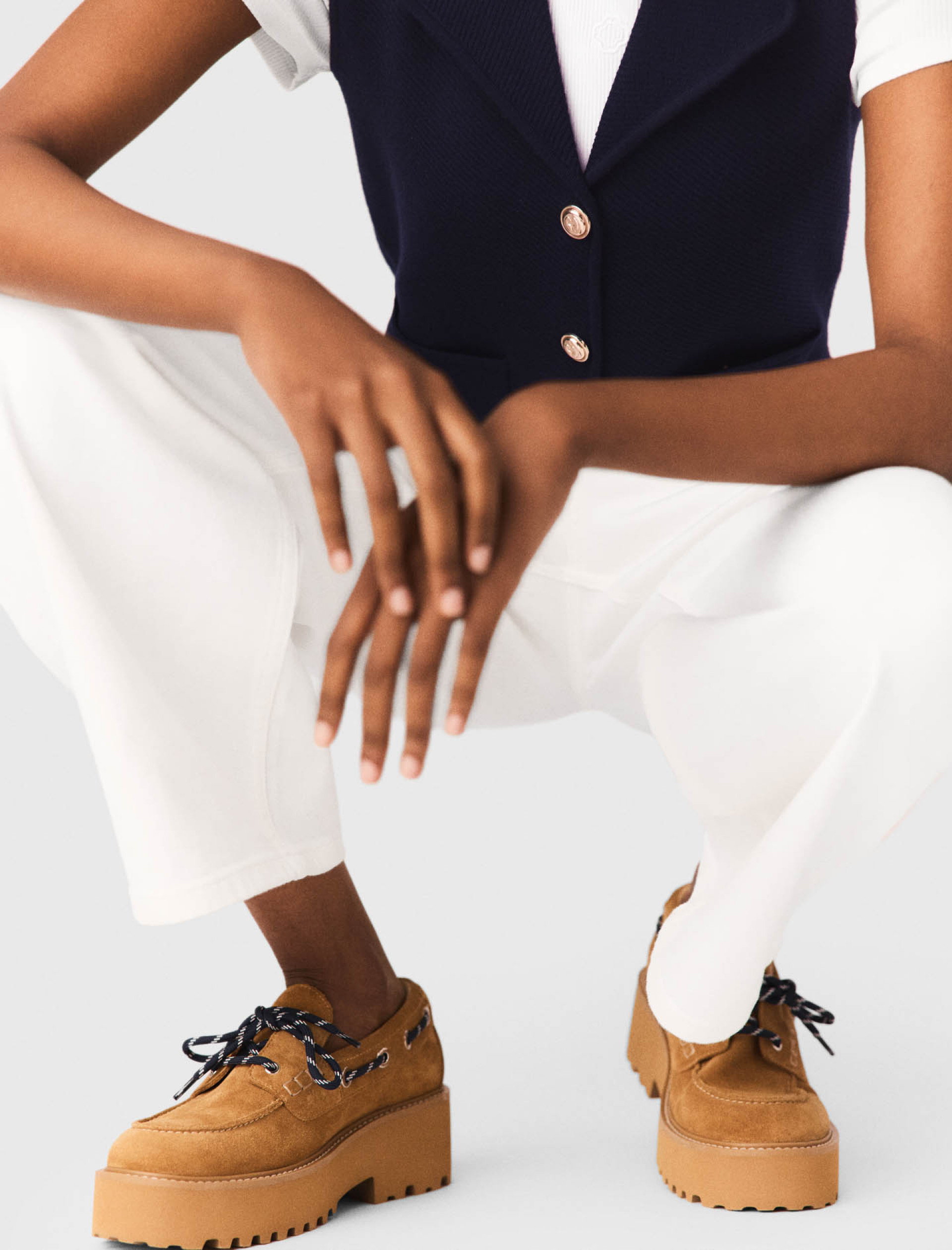 Жіночі мокасини із замші на платформі