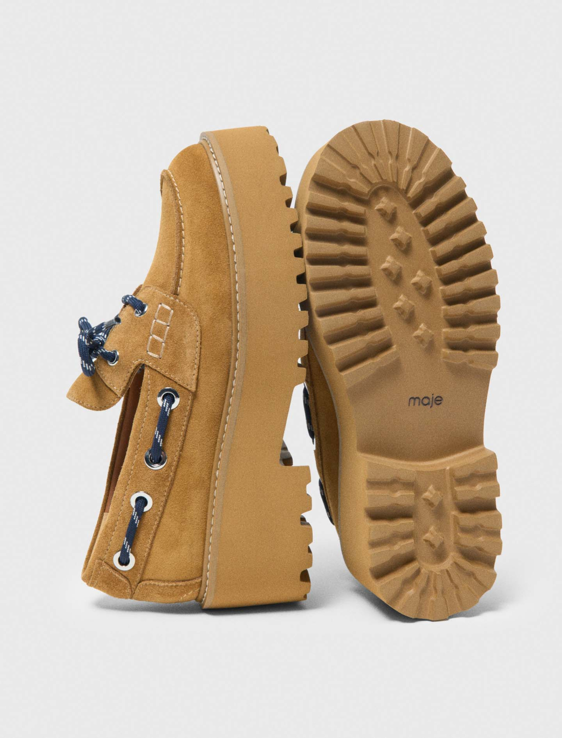 Жіночі мокасини із замші на платформі