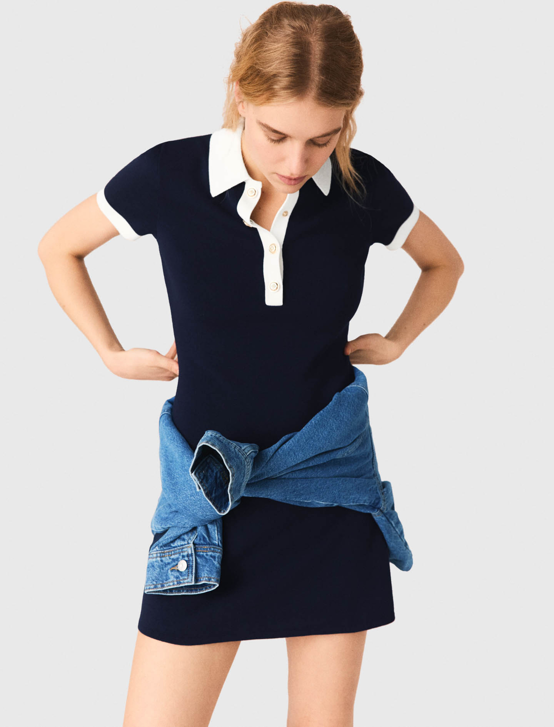 Жіноча сукня-поло з контрастним оздобленням