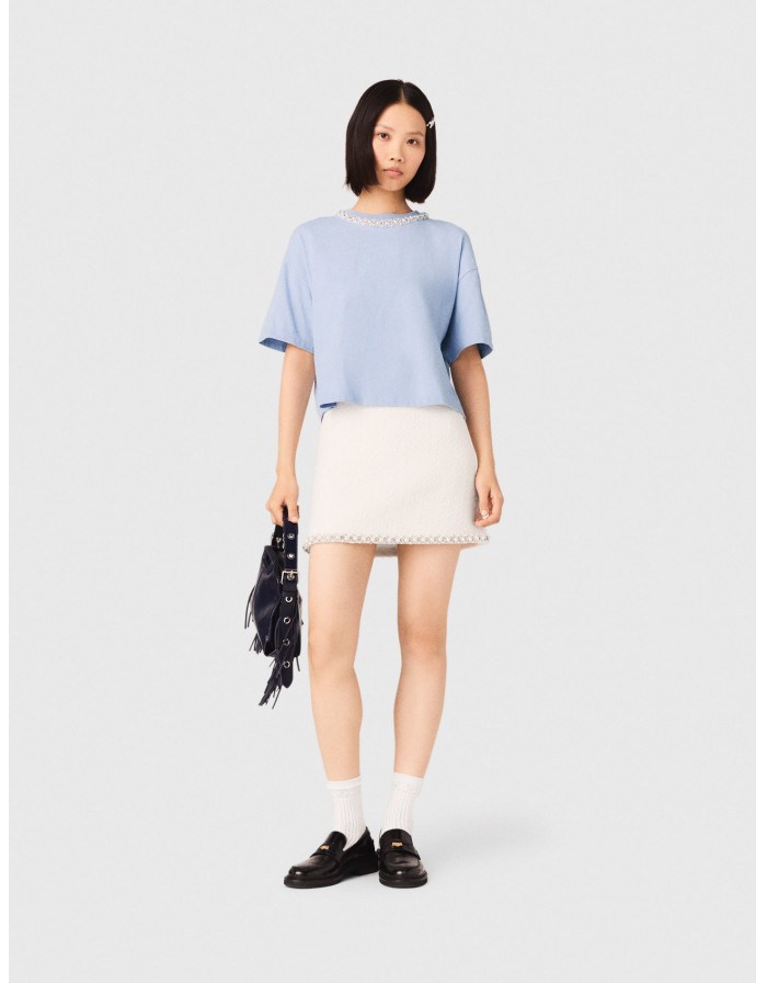 Жіноча футболка з коміром із перлин та страз