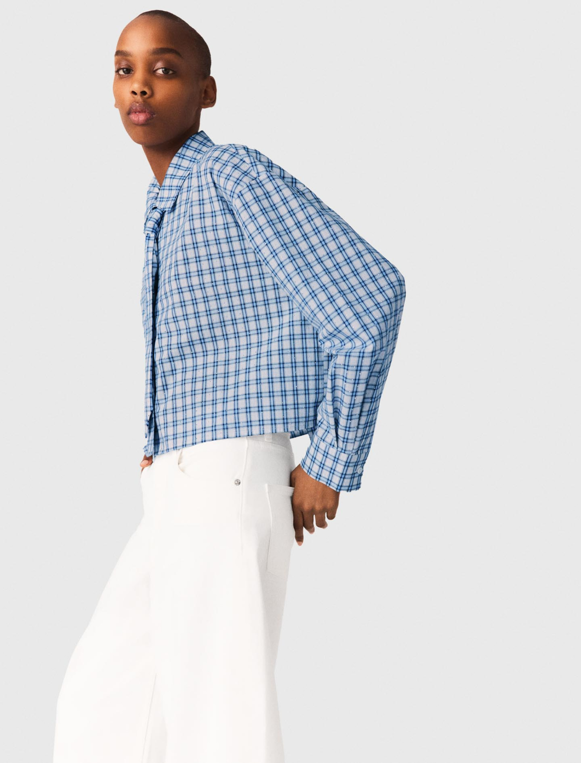 Женская укороченная рубашка в клетку Женская укороченная рубашка в клетку