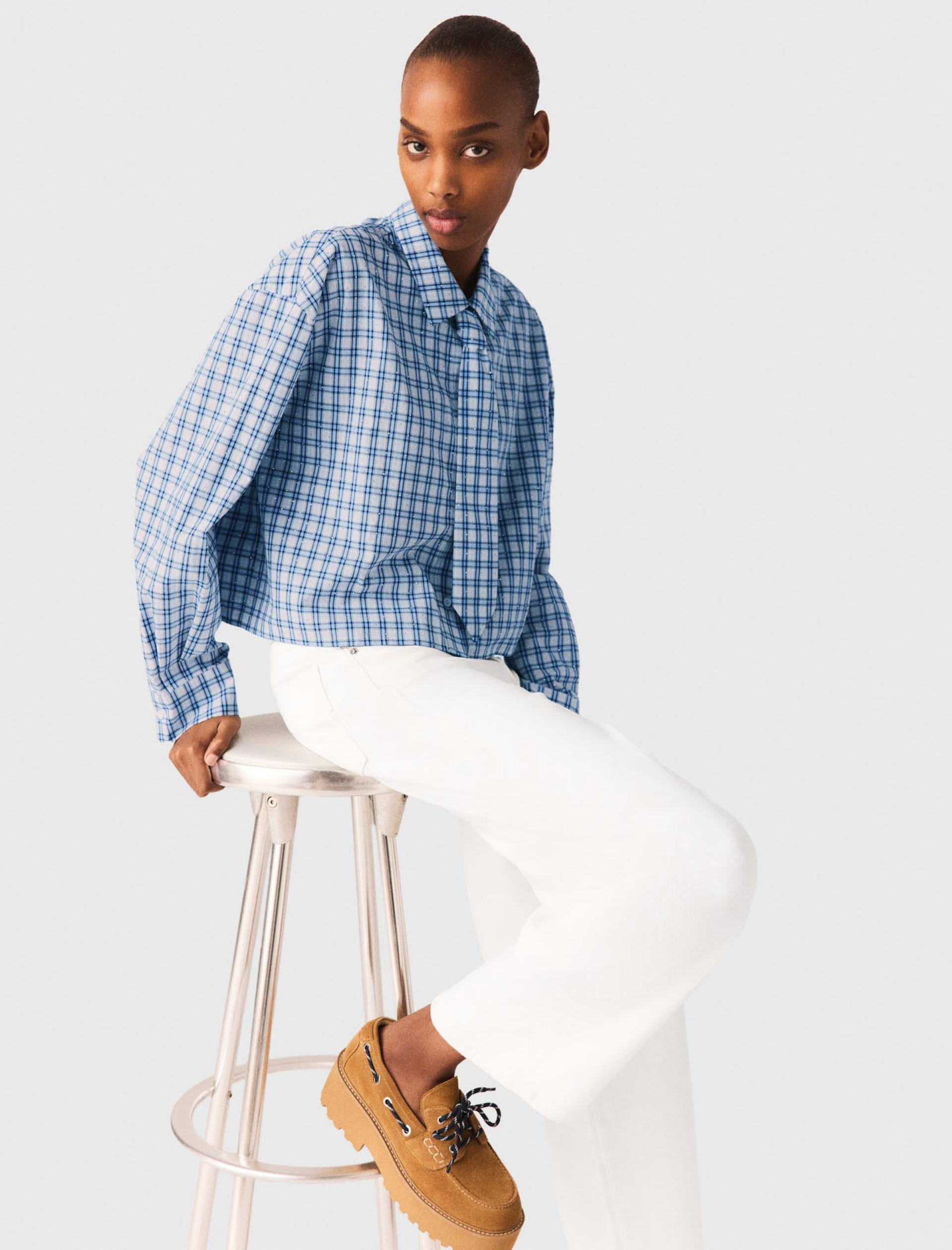 Женская укороченная рубашка в клетку Женская укороченная рубашка в клетку