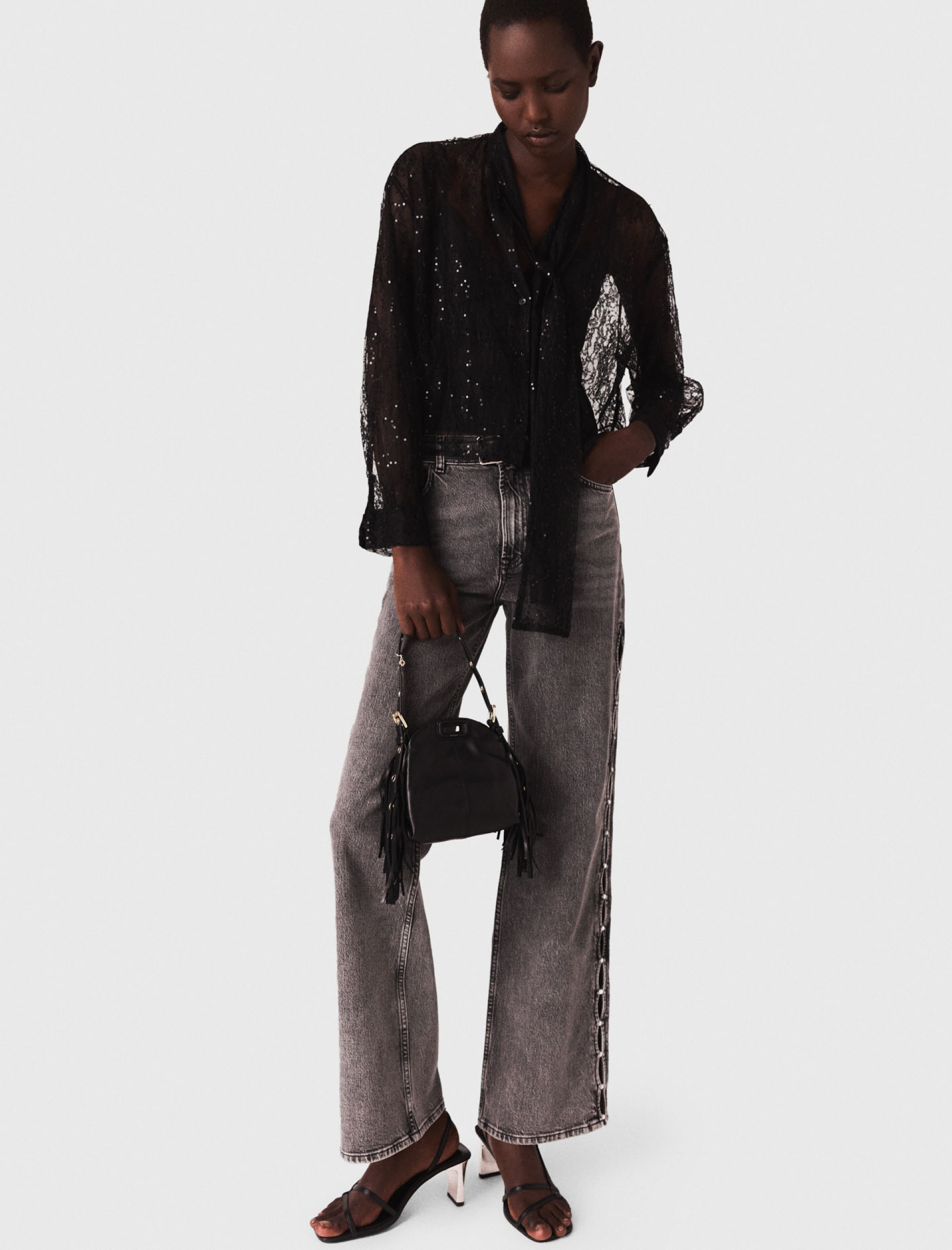 Женская кружевная блуза с бантом