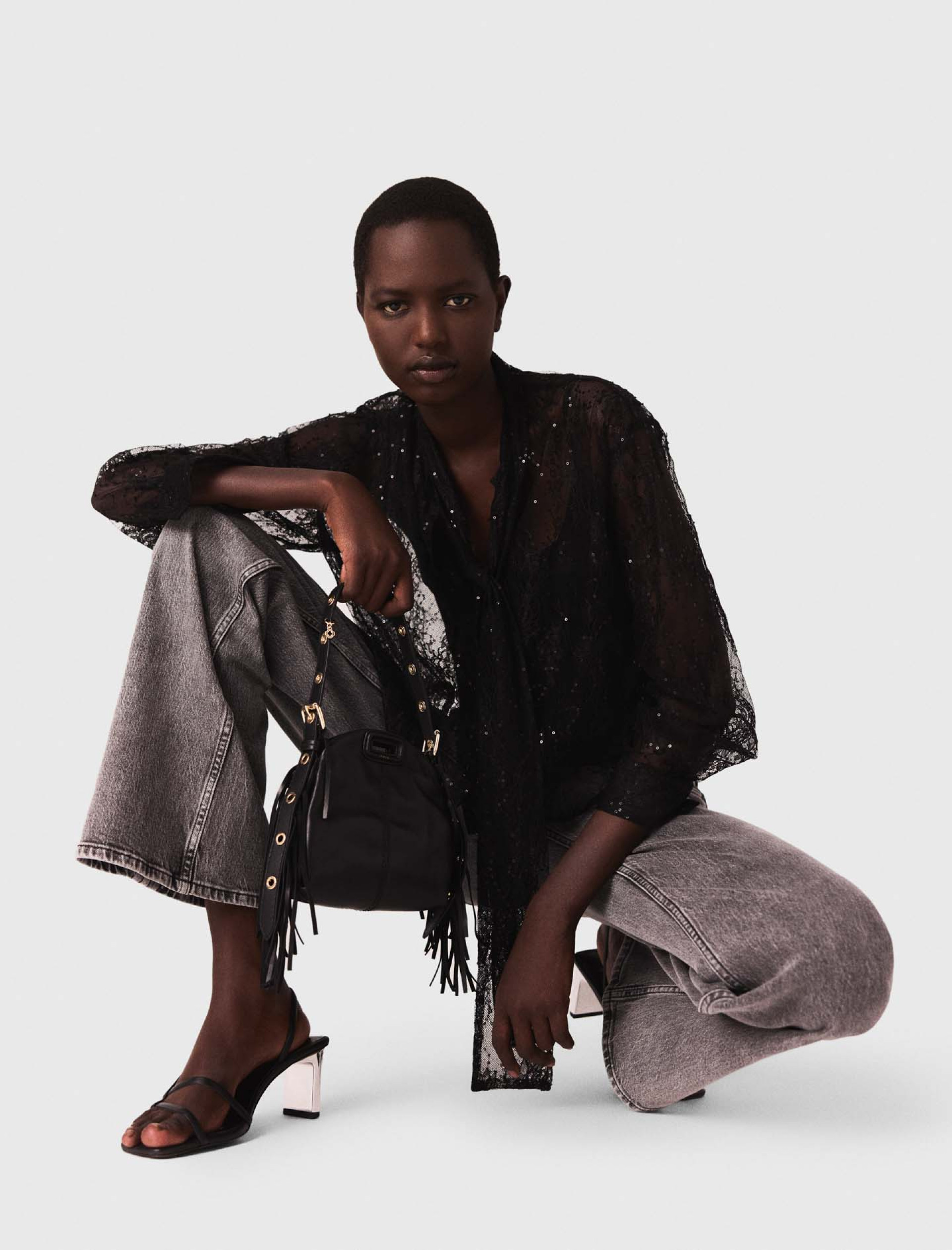 Женская кружевная блуза с бантом