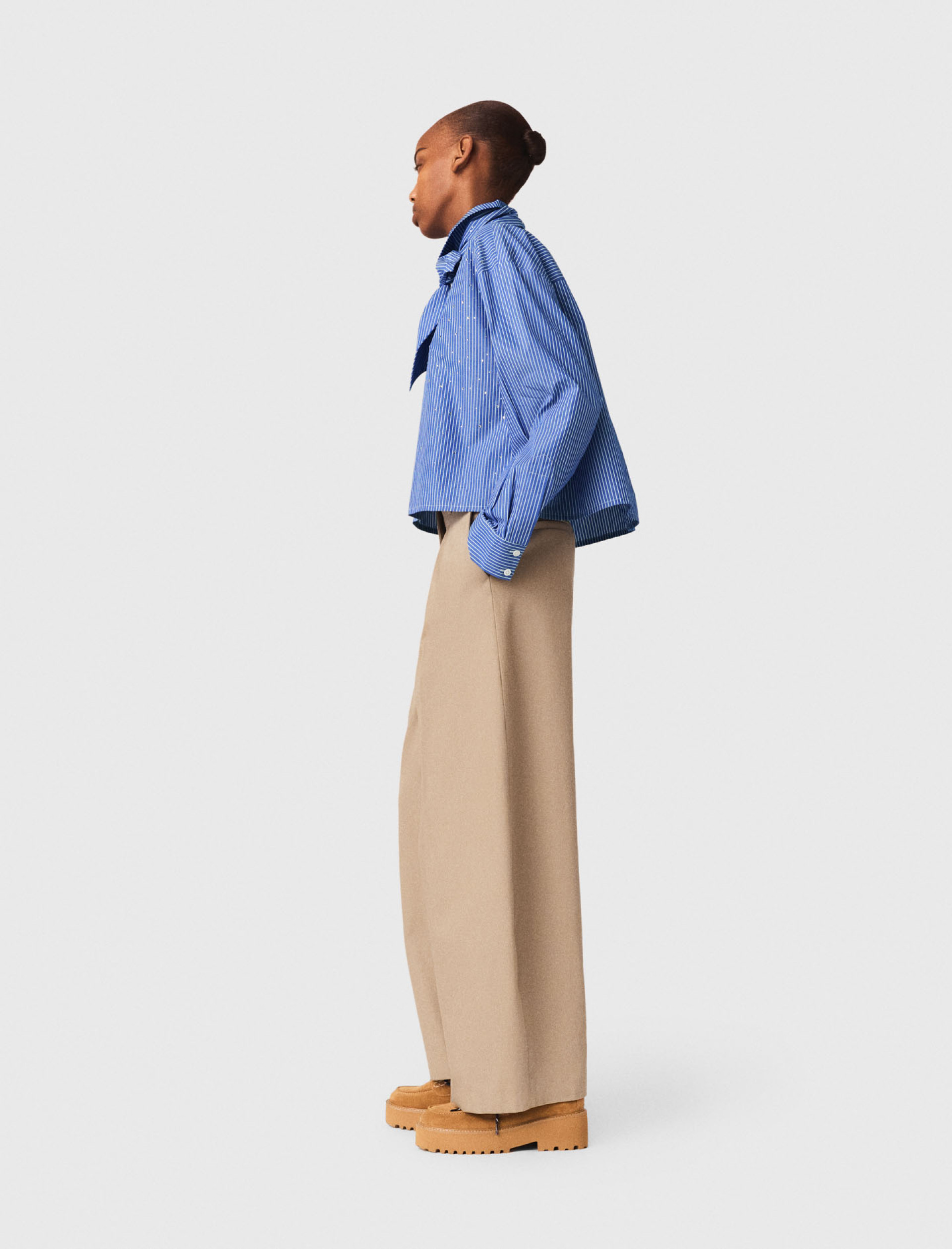 Жіноча синя сорочка у смужку зі стразами Жіноча синя сорочка у смужку зі стразами