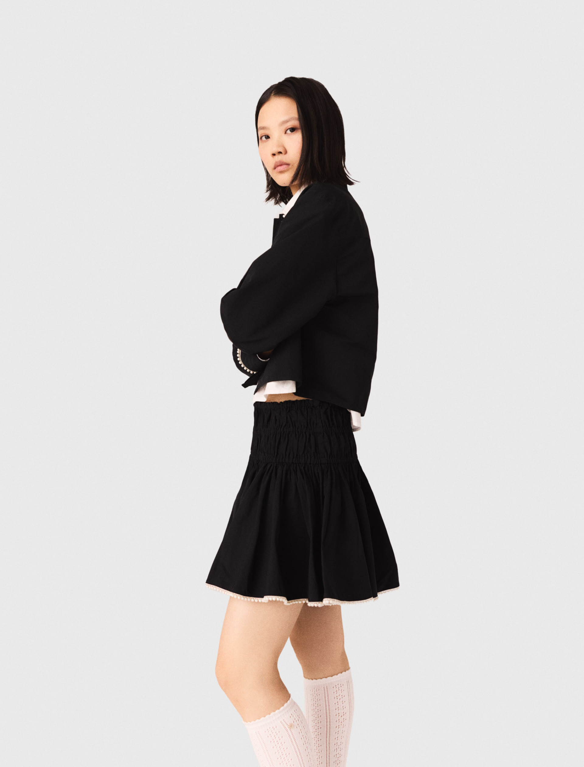 Женская юбка из тафты с жемчужной отделкой Женская юбка из тафты с жемчужной отделкой