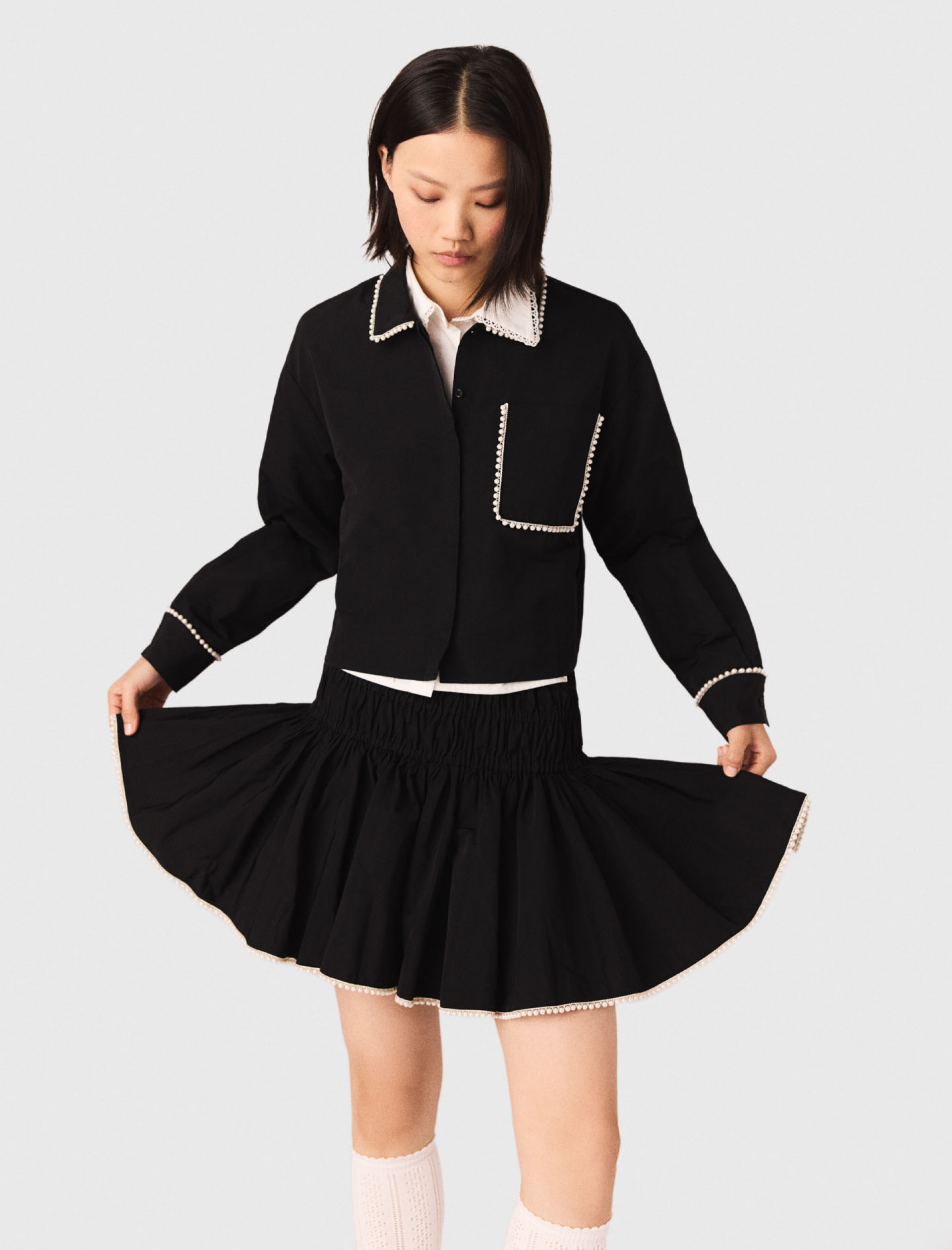 Женская юбка из тафты с жемчужной отделкой Женская юбка из тафты с жемчужной отделкой