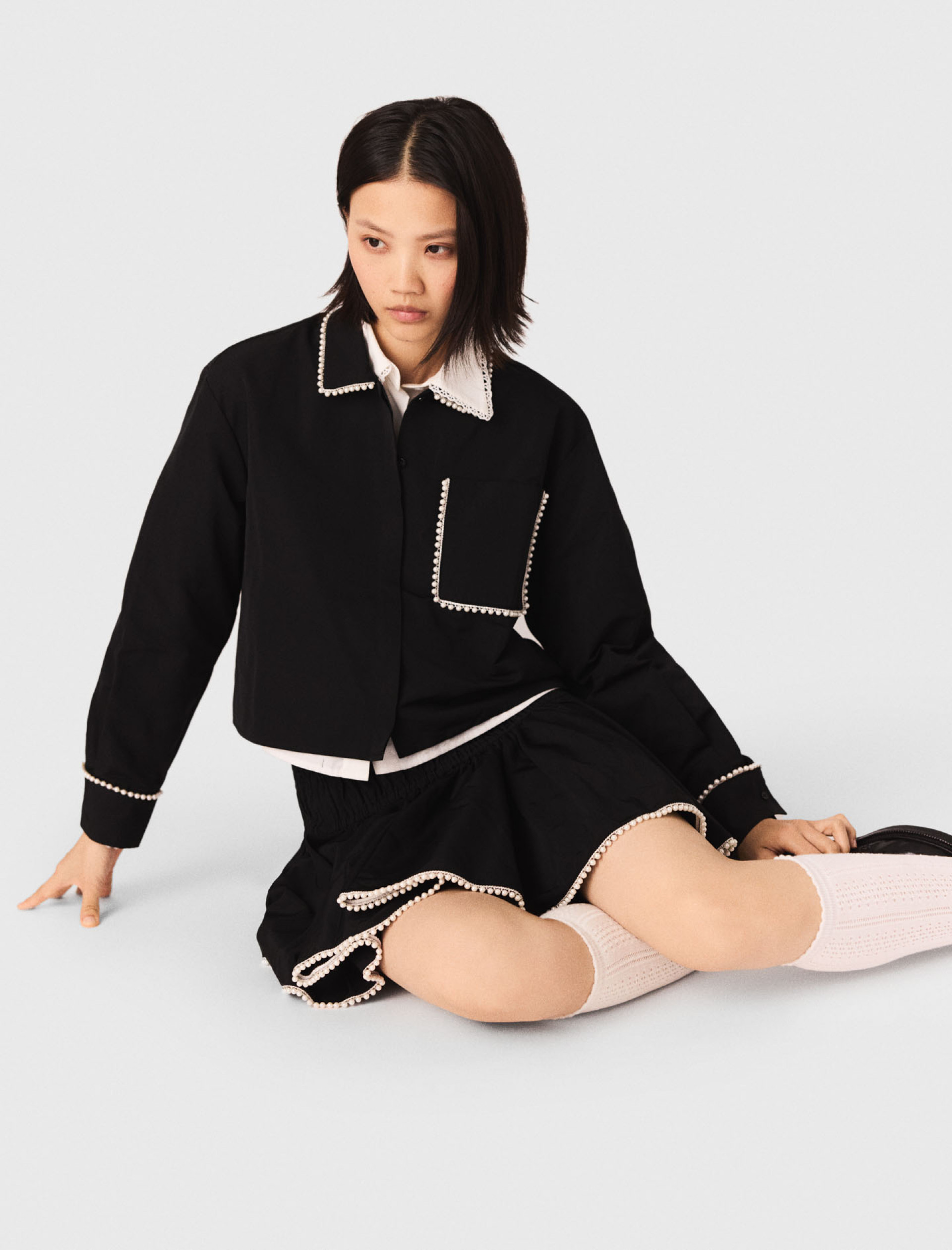 Женская юбка из тафты с жемчужной отделкой Женская юбка из тафты с жемчужной отделкой