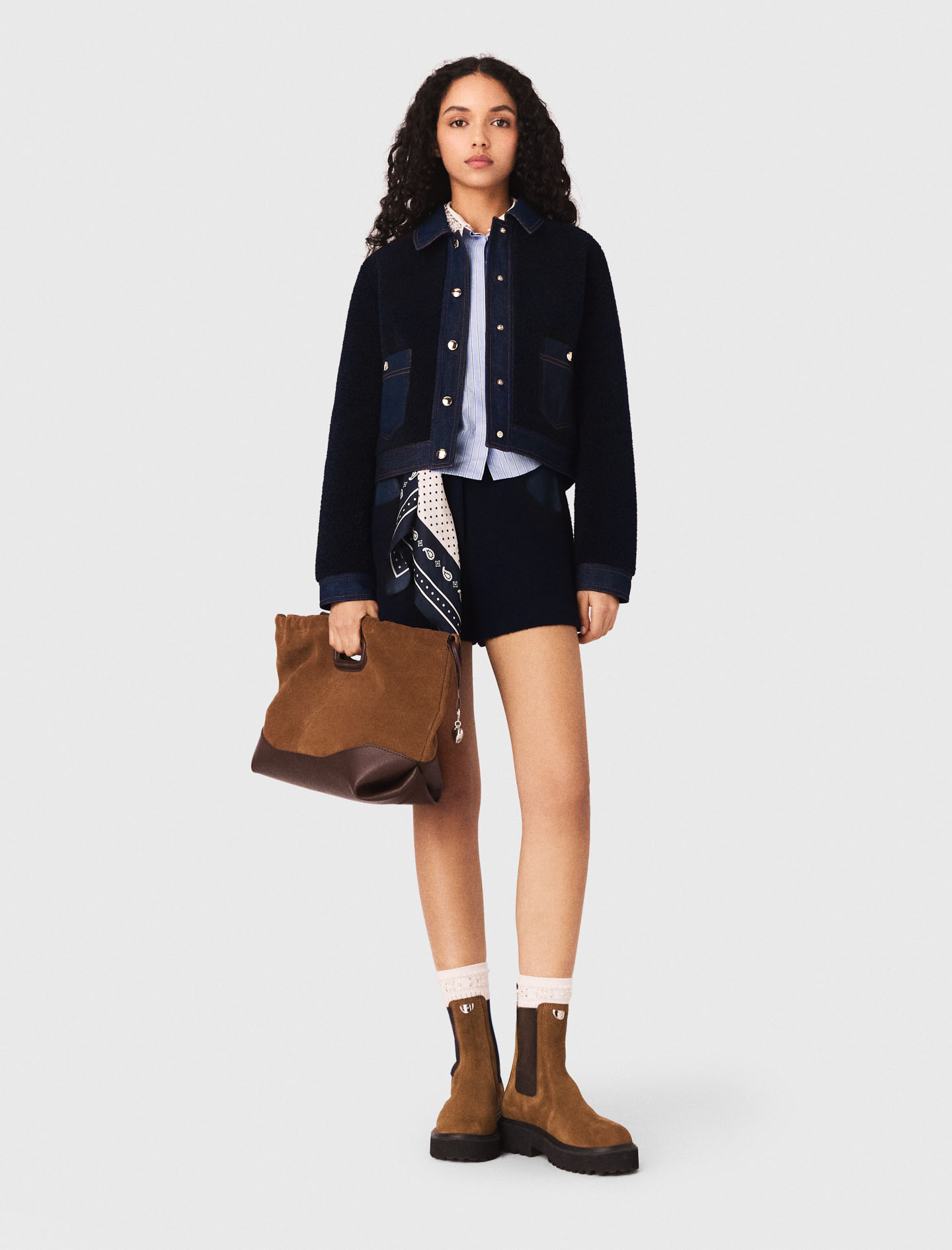 Жіноча куртка букле з джинсовими деталями