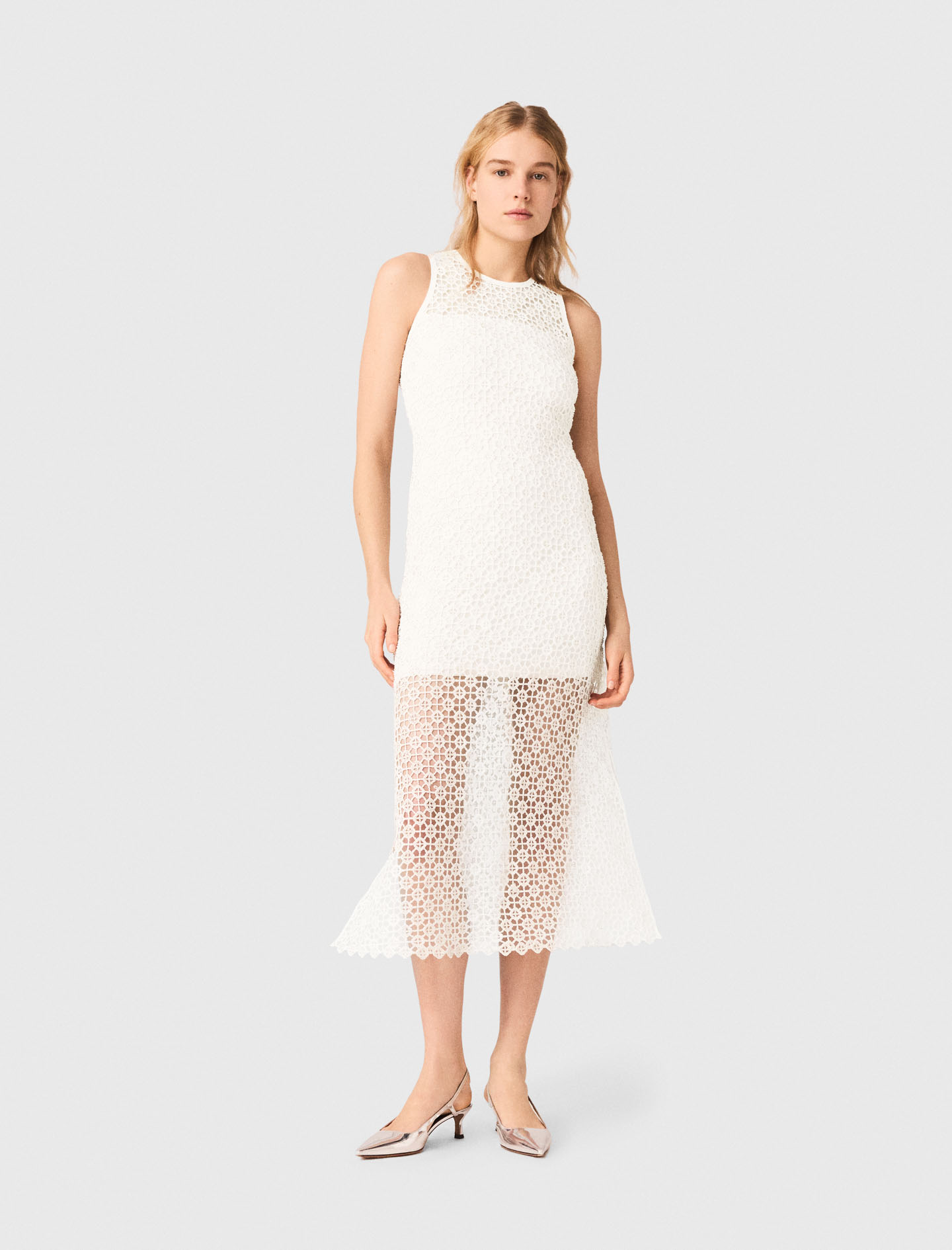 Жіноча довга в'язана сукня, прикрашена стразами