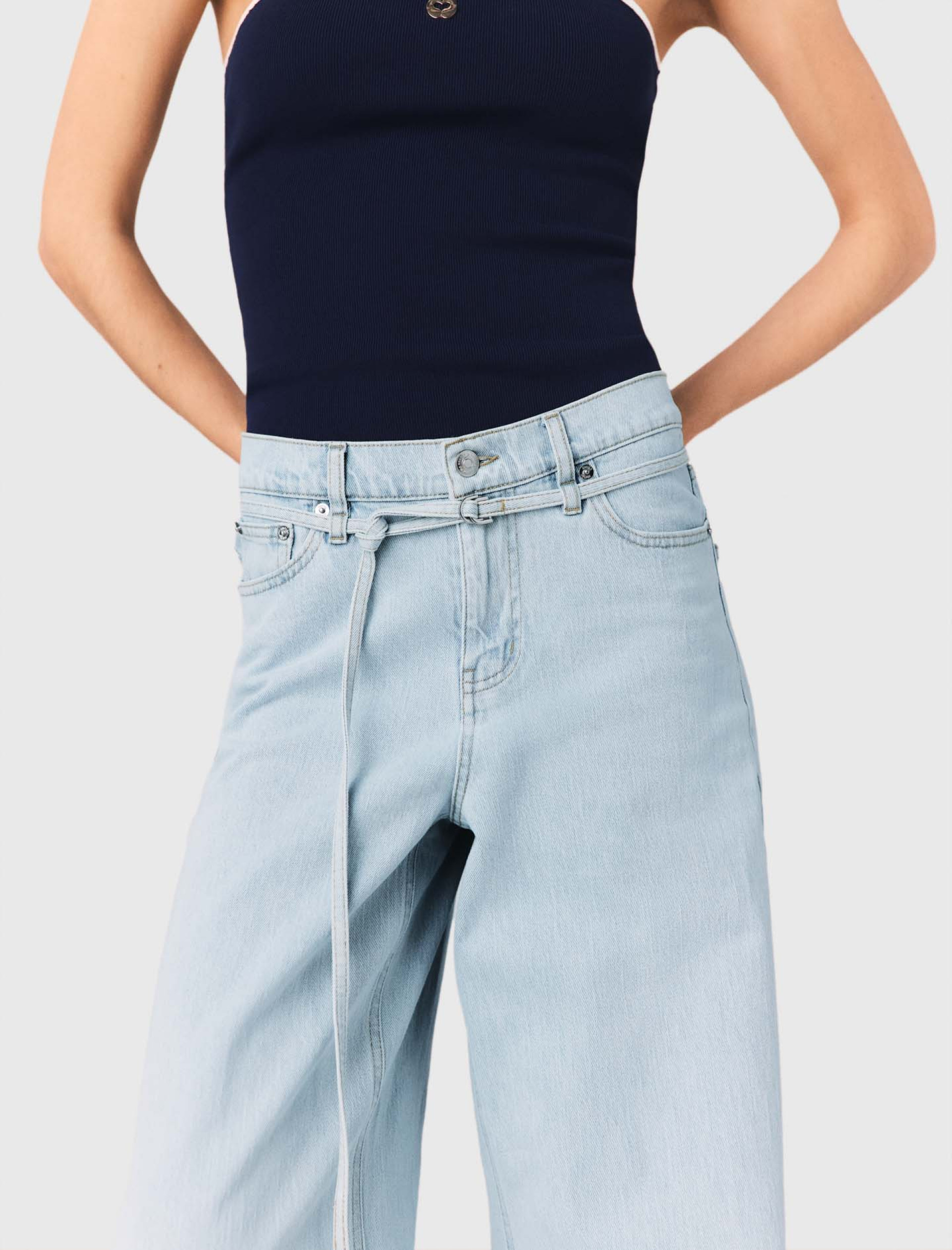 Женские широкие джинсы со стразами Женские широкие джинсы со стразами