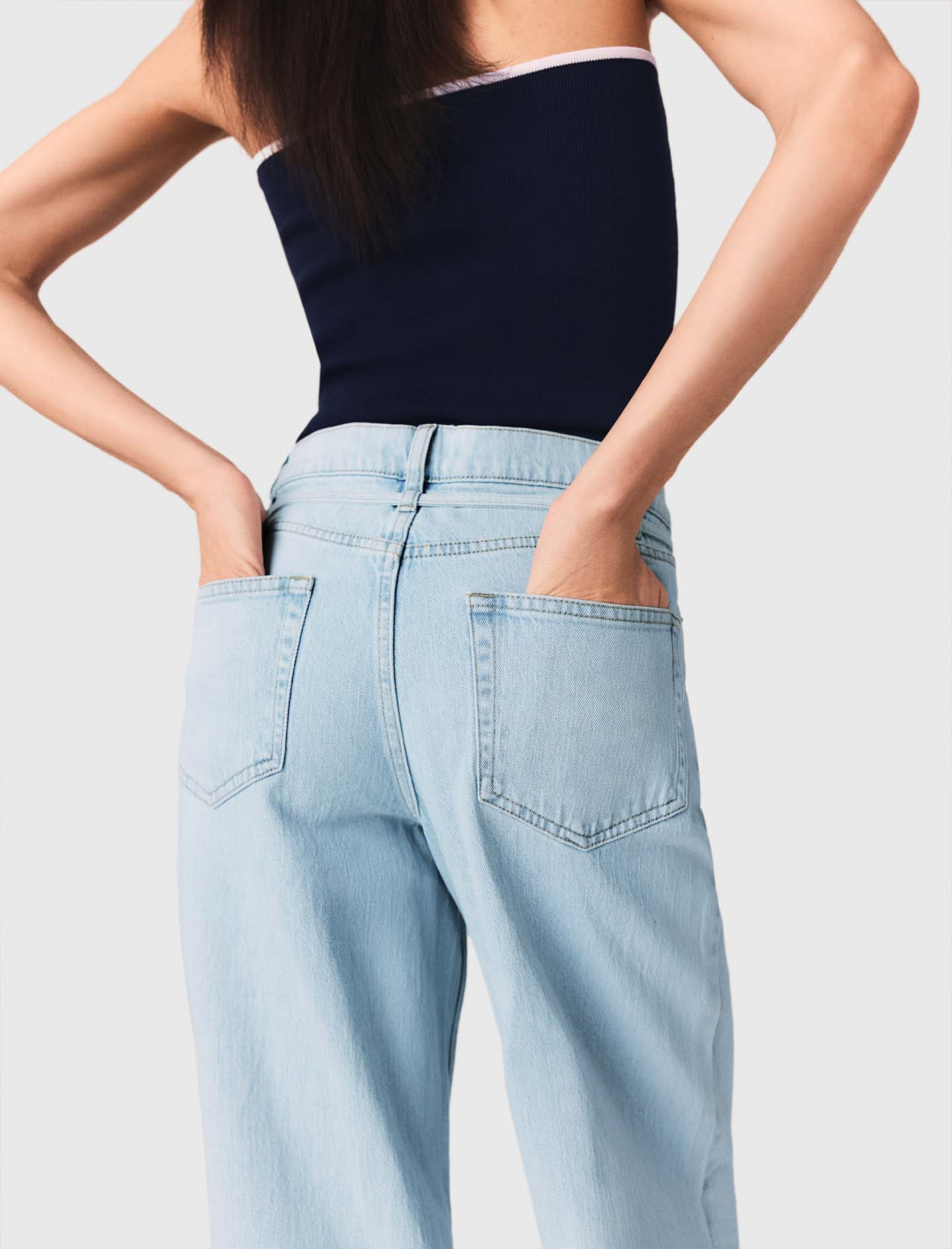 Женские широкие джинсы со стразами Женские широкие джинсы со стразами