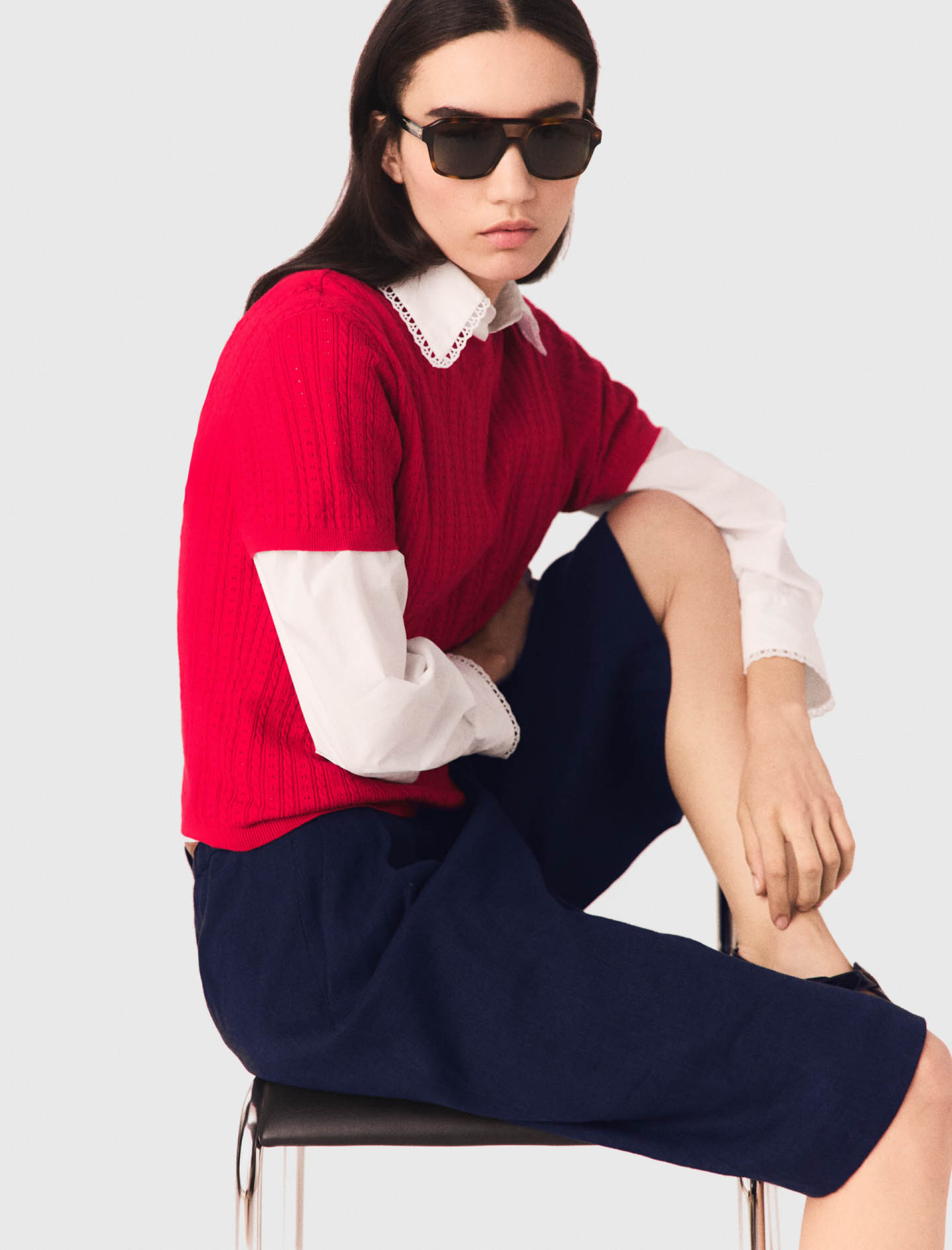 Жіночий червоний джемпер фактурної в'язки