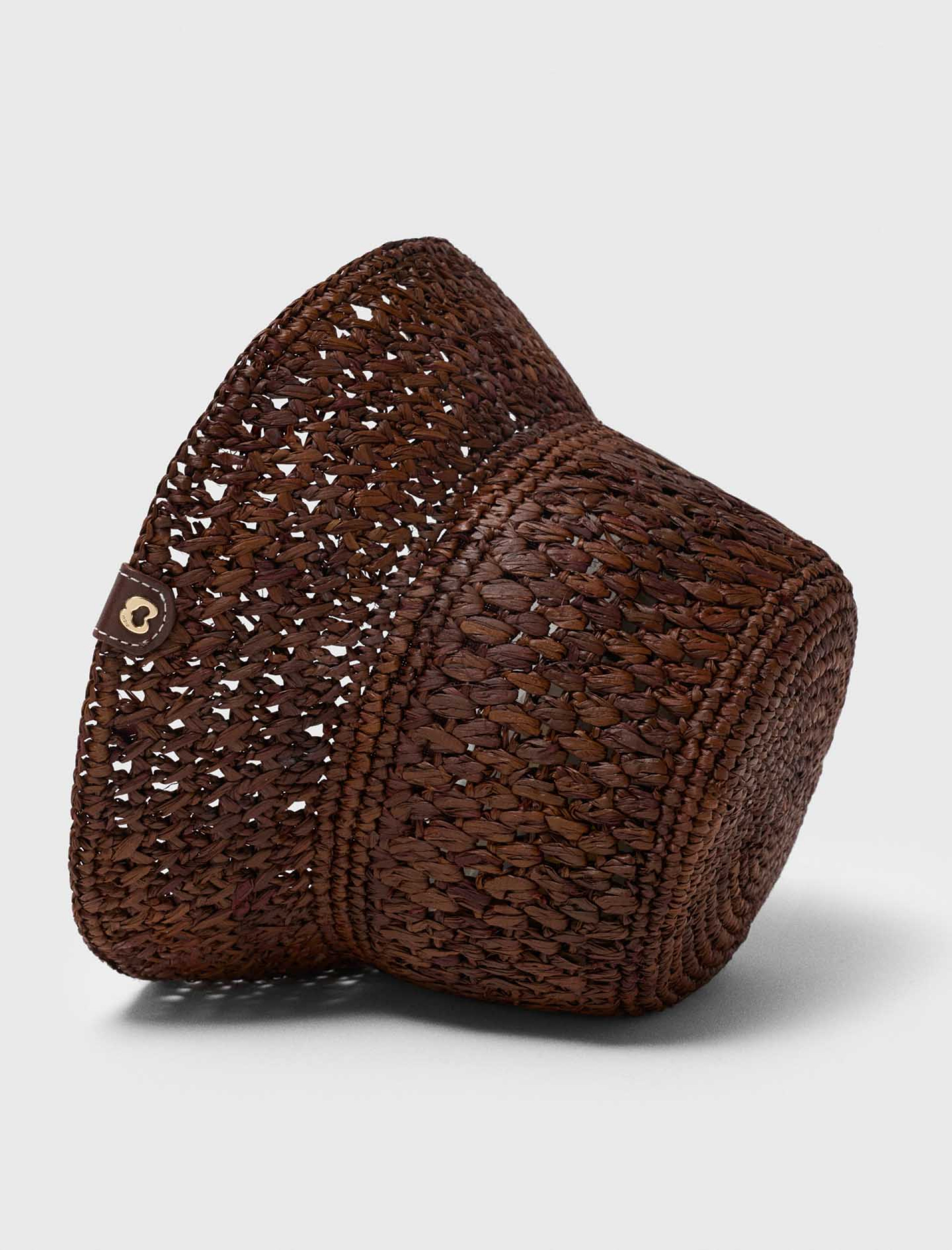 Жіноча коричнева плетена панама