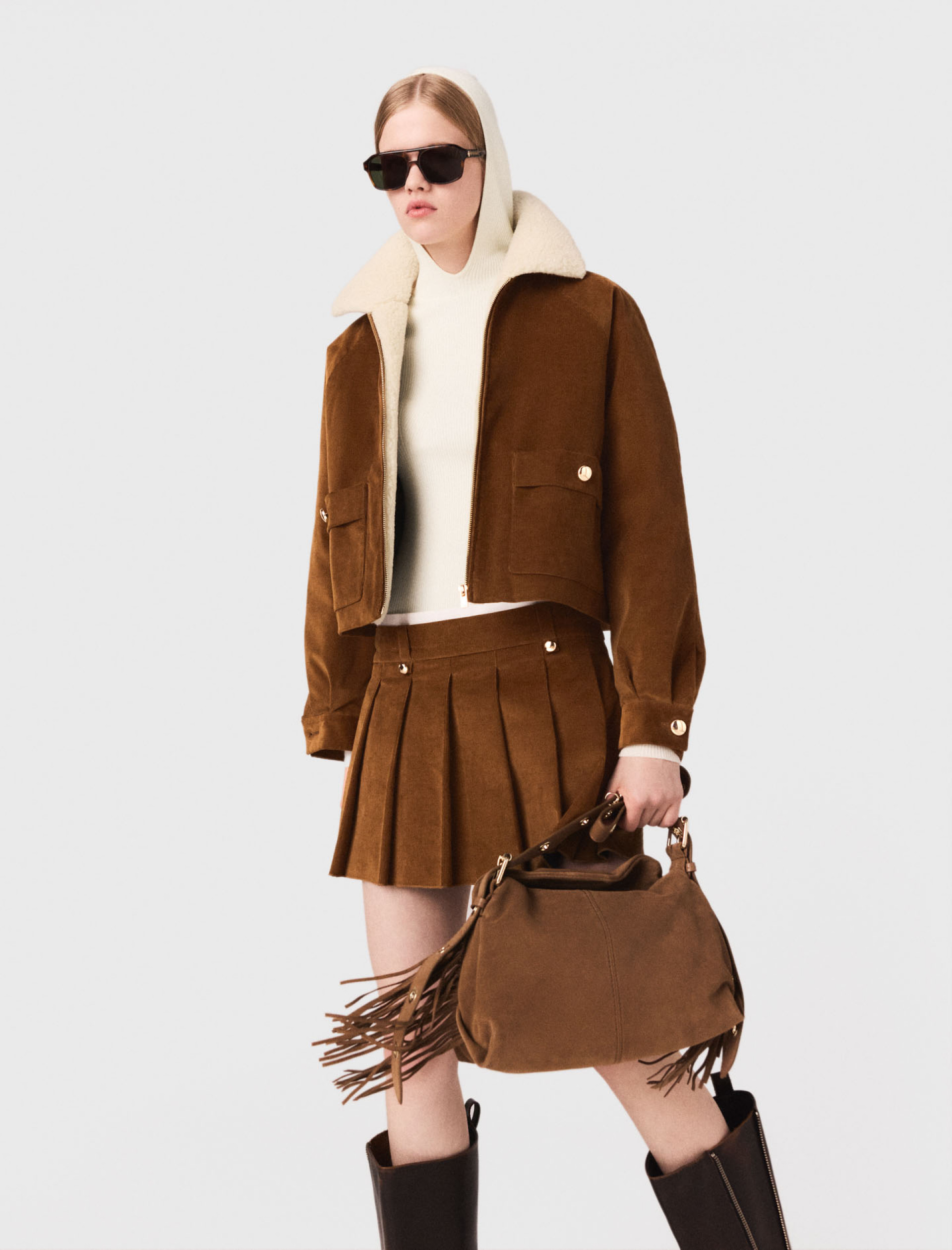 Жіноча коротка вельветова куртка