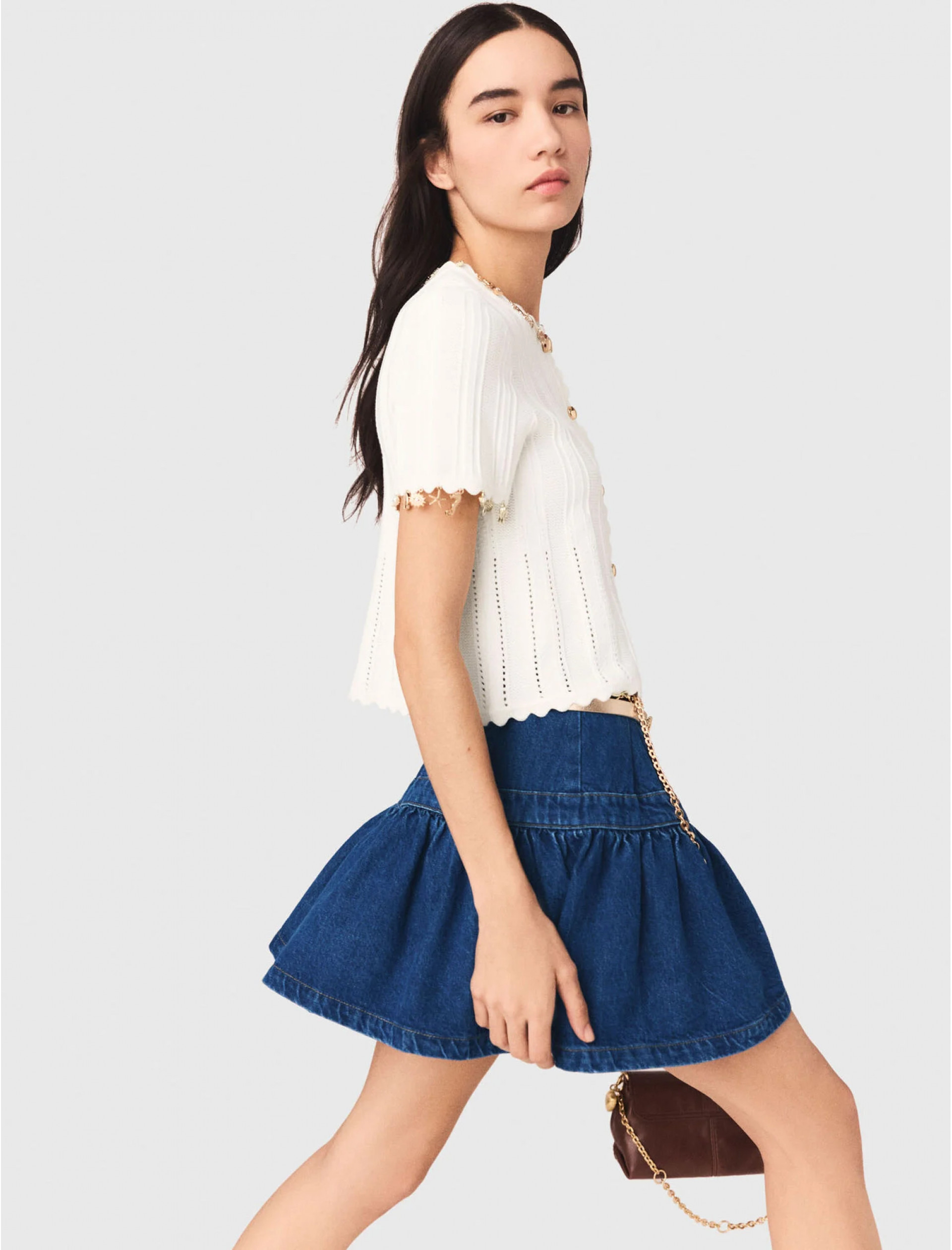 Женский белый кардиган с подвесками