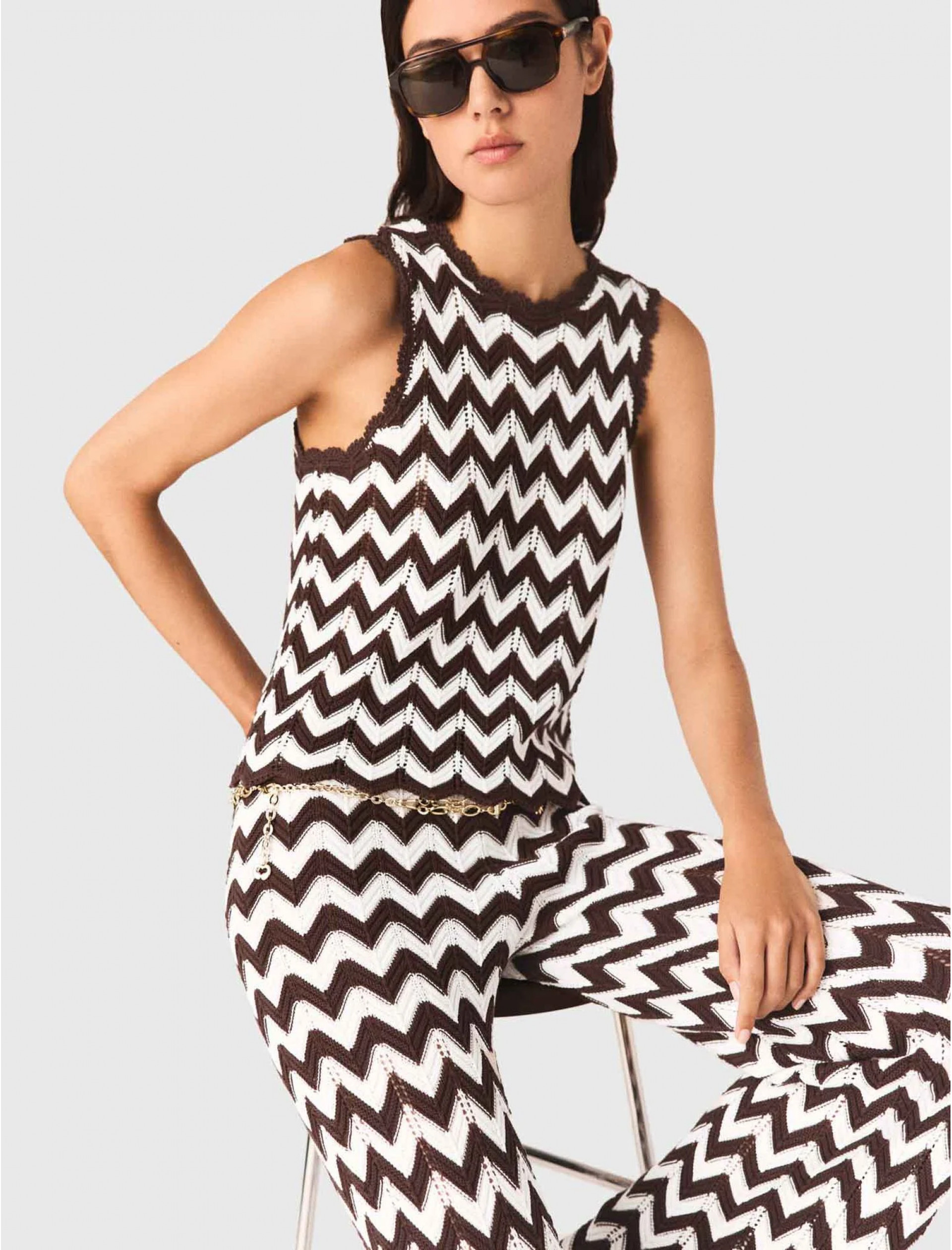 Жіночий в'язаний топ із зигзагоподібним візерунком Жіночий в'язаний топ із зигзагоподібним візерунком