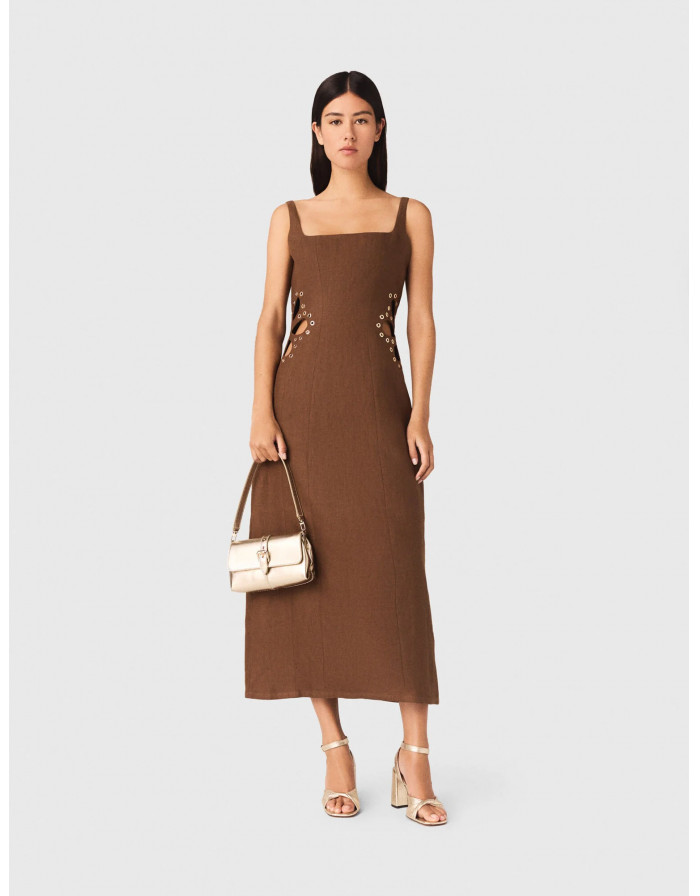 Жіноча коричнева сукня з перфорованим візерунком