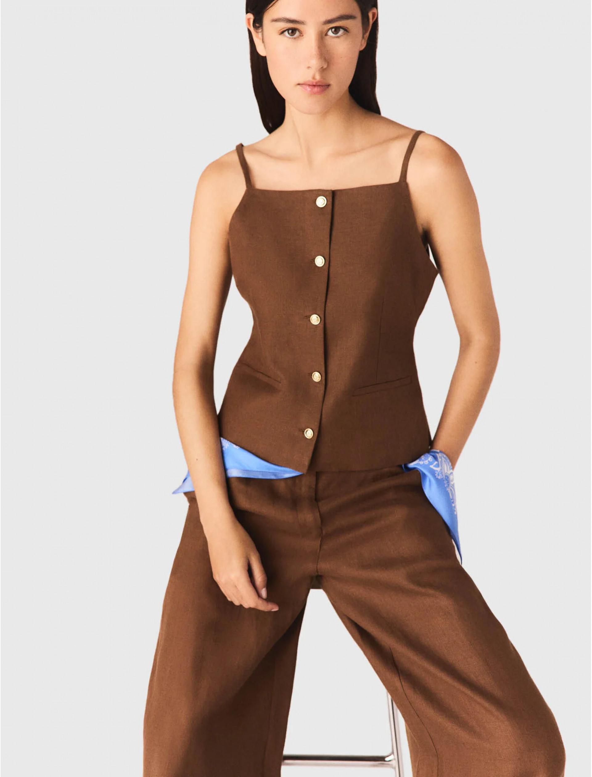 Жіночий коричневий льняний топ Жіночий коричневий льняний топ