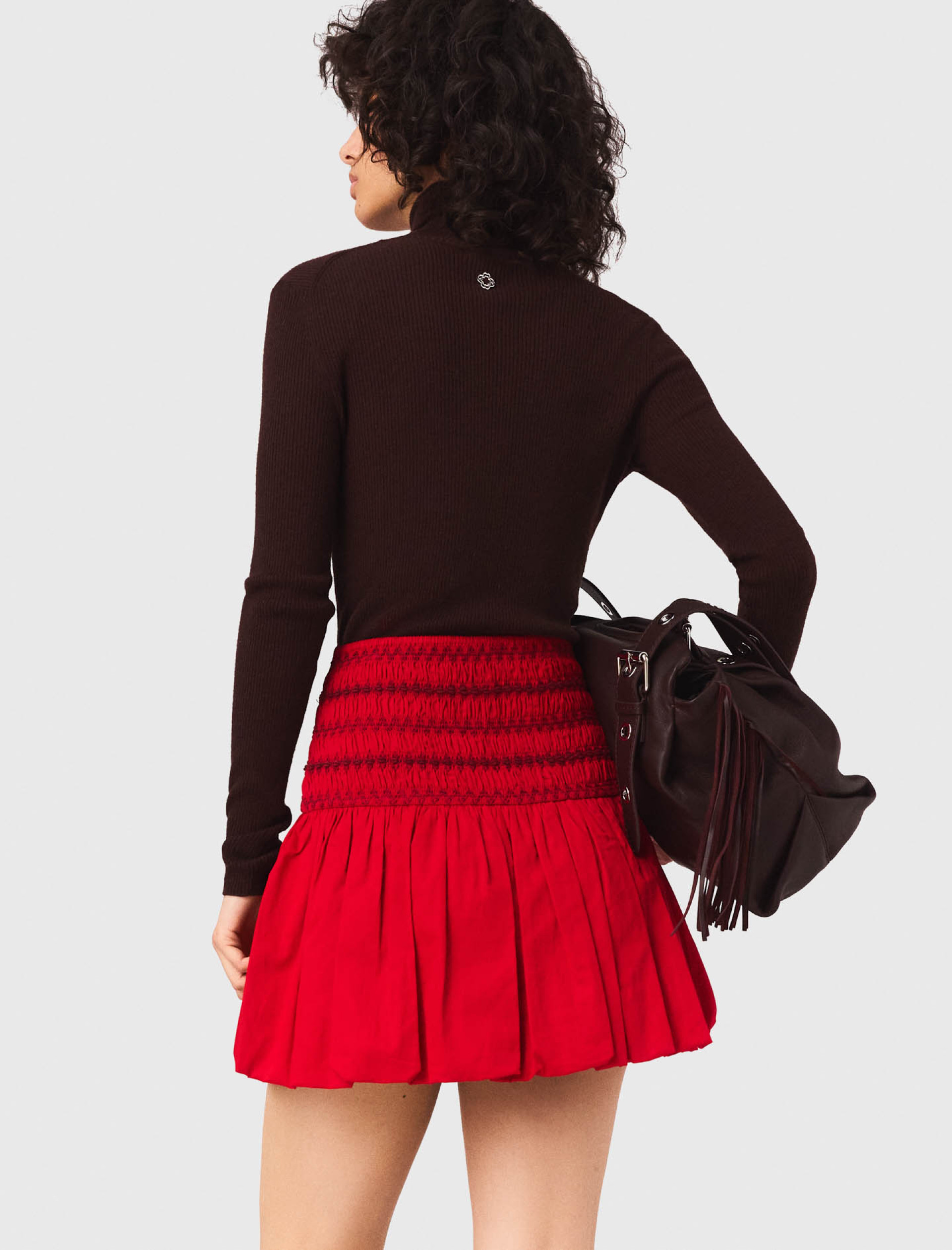 Жіночий коричневий гольф