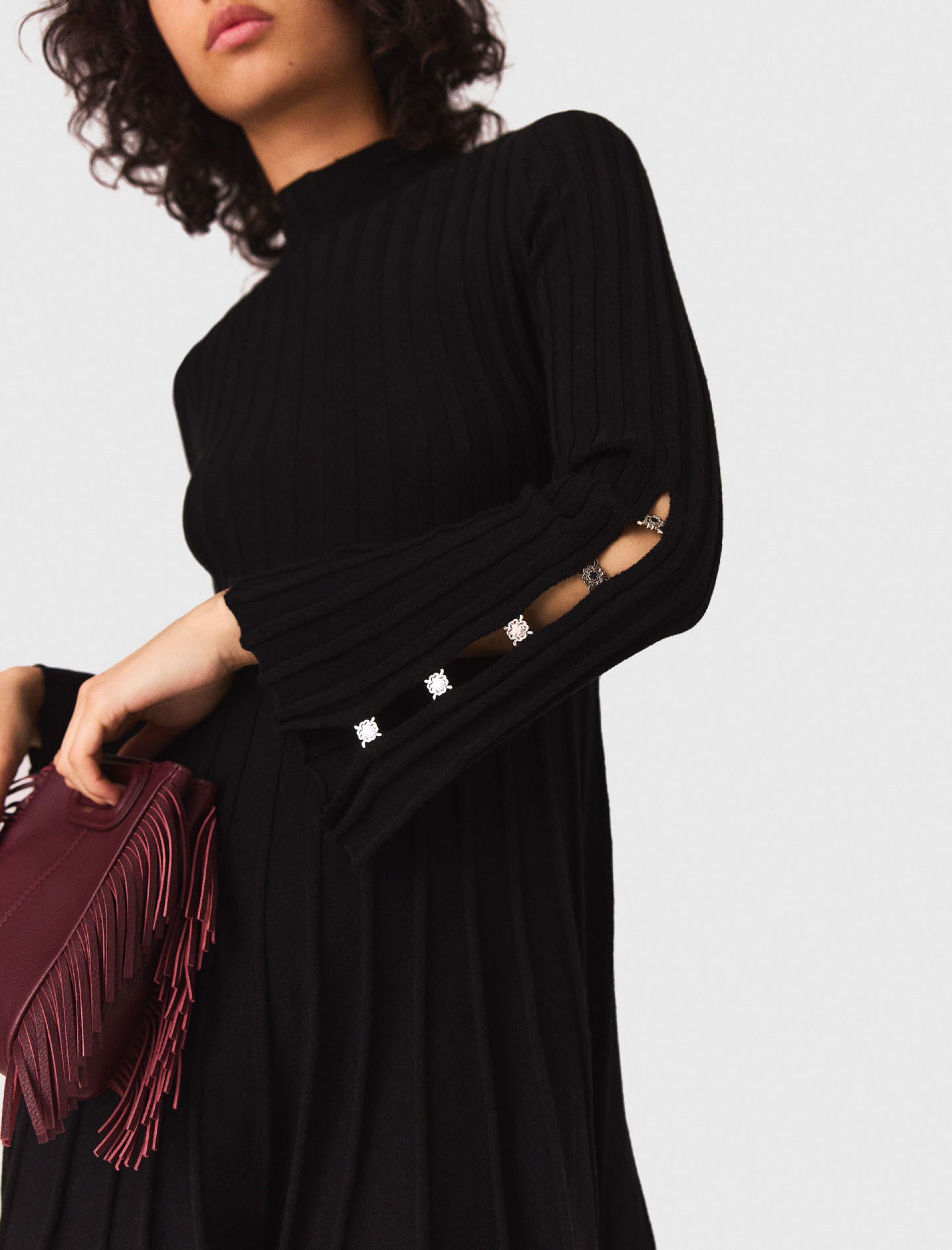 Женское черное трикотажное платье