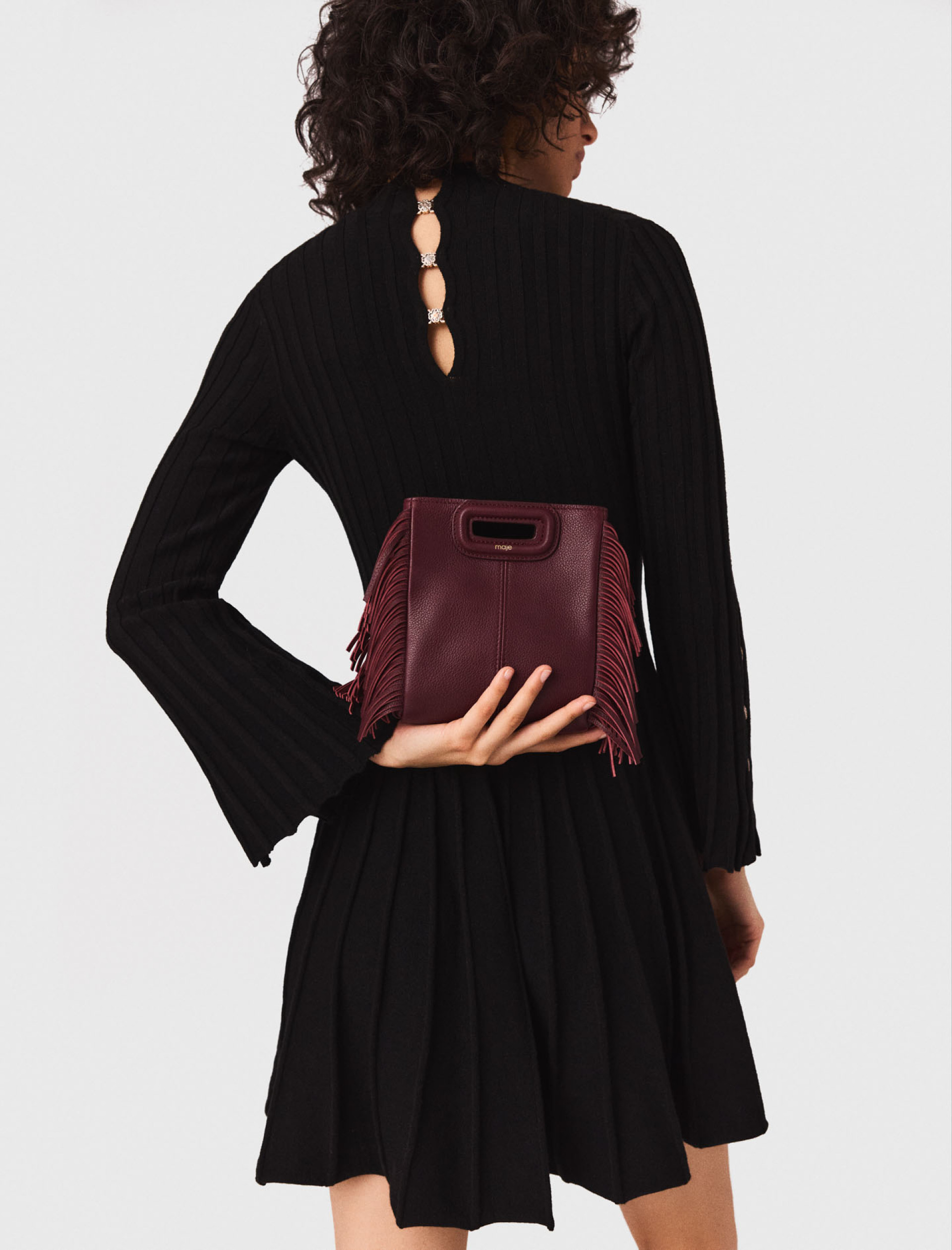 Женское черное трикотажное платье