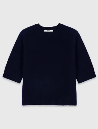 Джемпер с брошью-цветком Джемпер с брошью-цветком